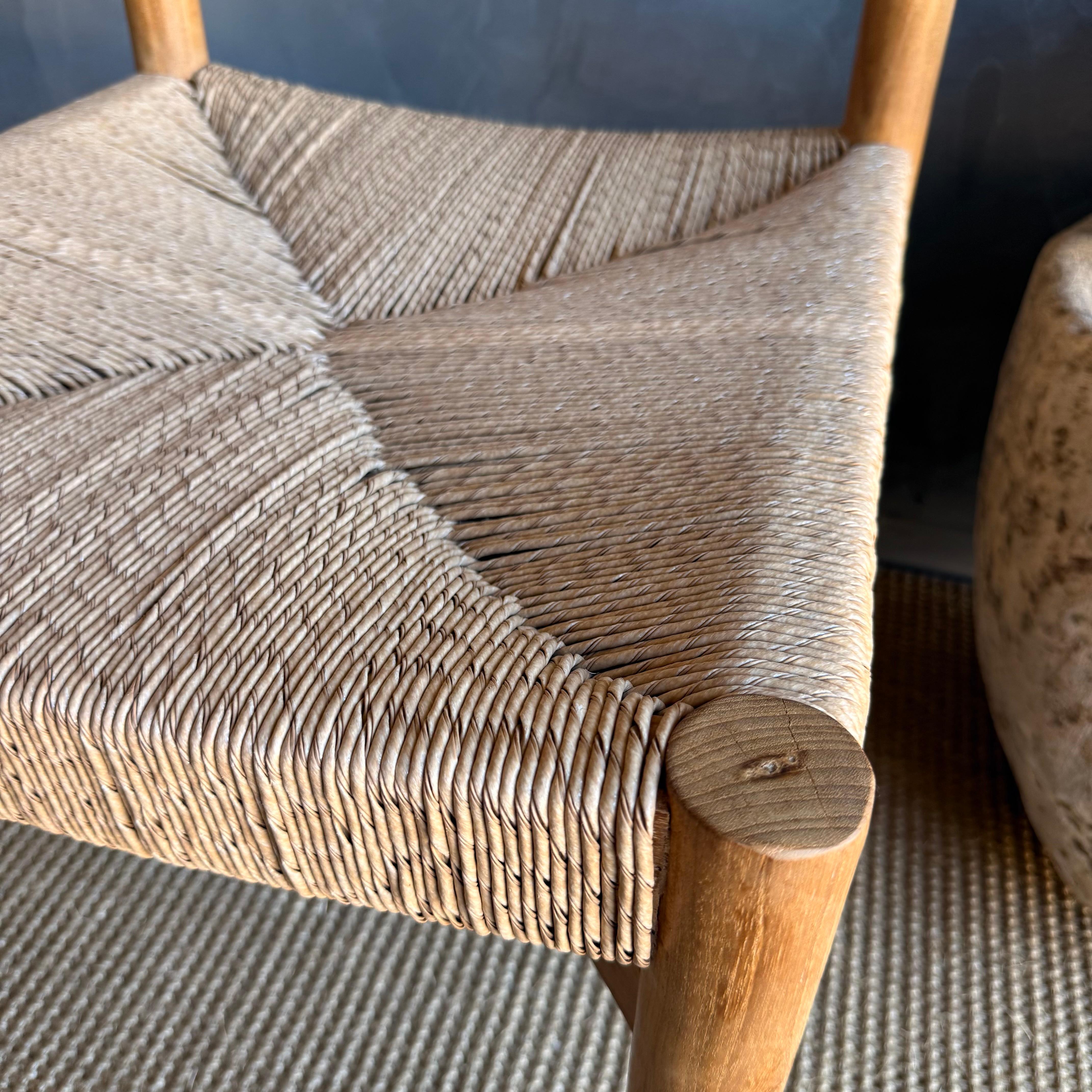 Indoor Outdoor Massiv Teakholz und geflochtene Twist Natural Rope Esszimmerstühle im Zustand „Neu“ im Angebot in Old Town Orange, CA