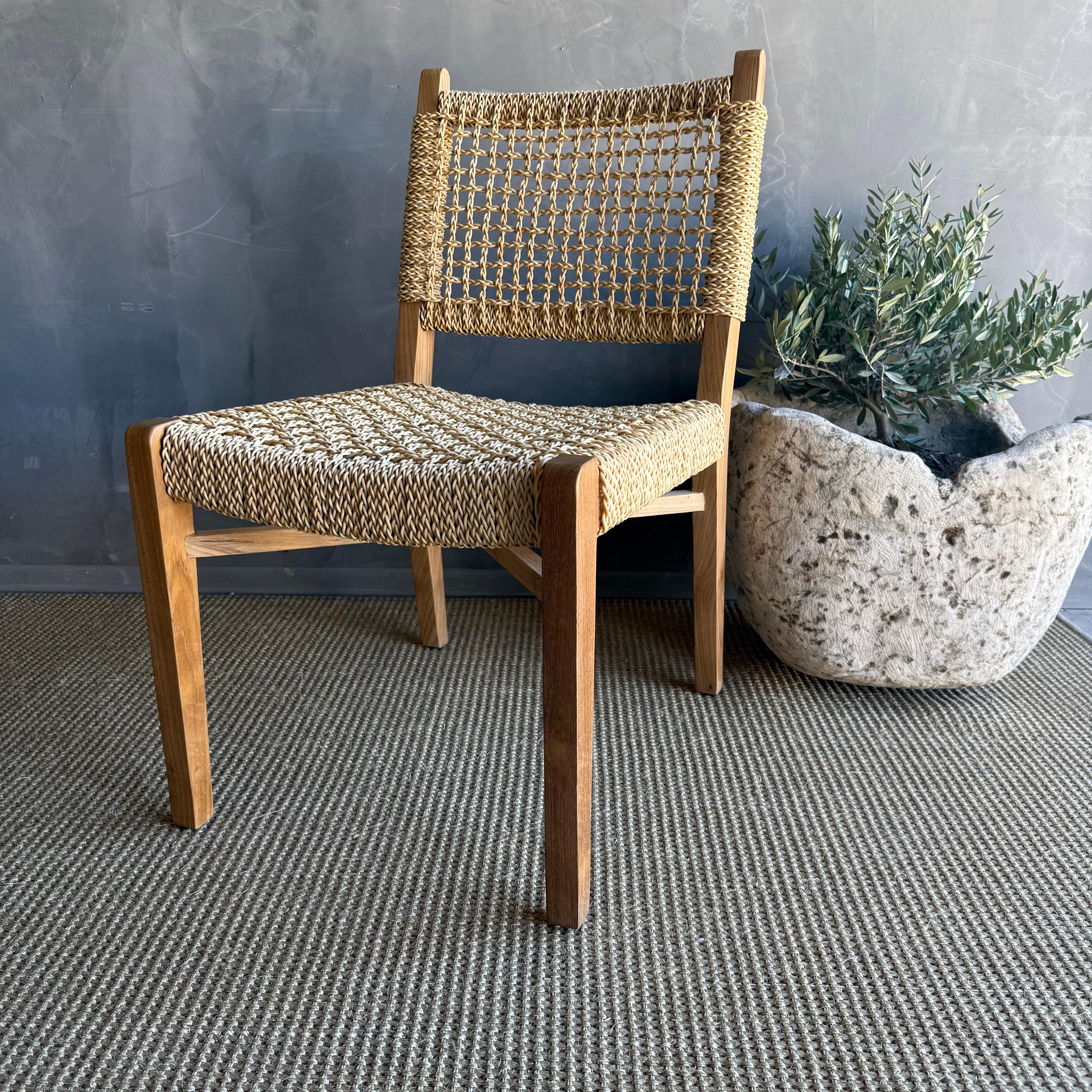 Indoor Outdoor Massiv Teakholz Esszimmerstühle mit geflochtenem Seil Design im Angebot 6