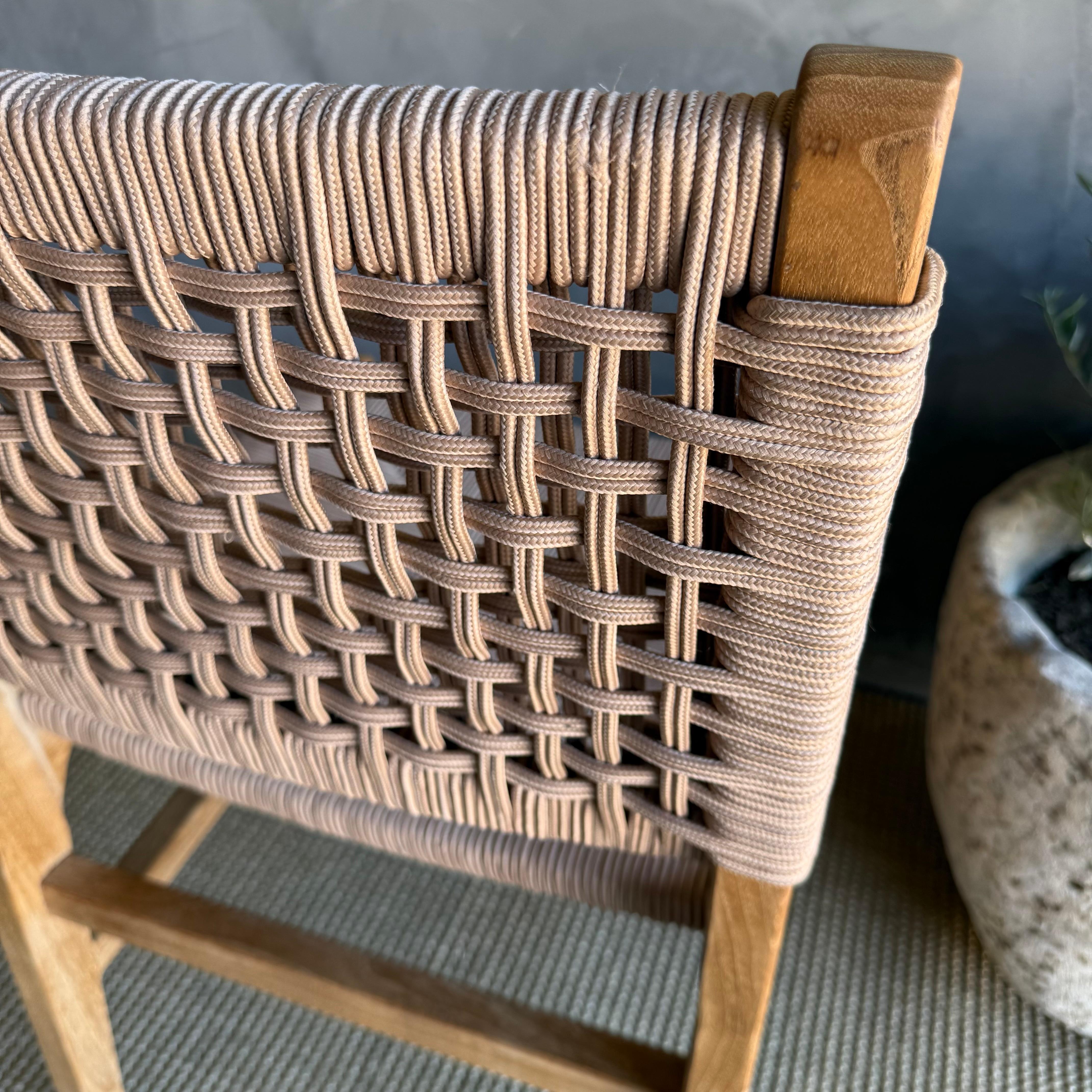 Indoor Outdoor Teakholz Esszimmerstühle mit geflochtenem Seil Natur im Angebot 3