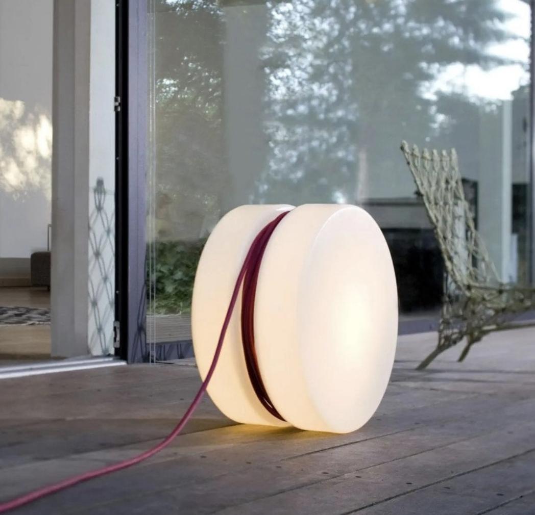 Indoor/Outdoor Yoyo Floor lamp for Sitting Bull GmbH - 20th In Good Condition For Sale In Linkebeek, BE