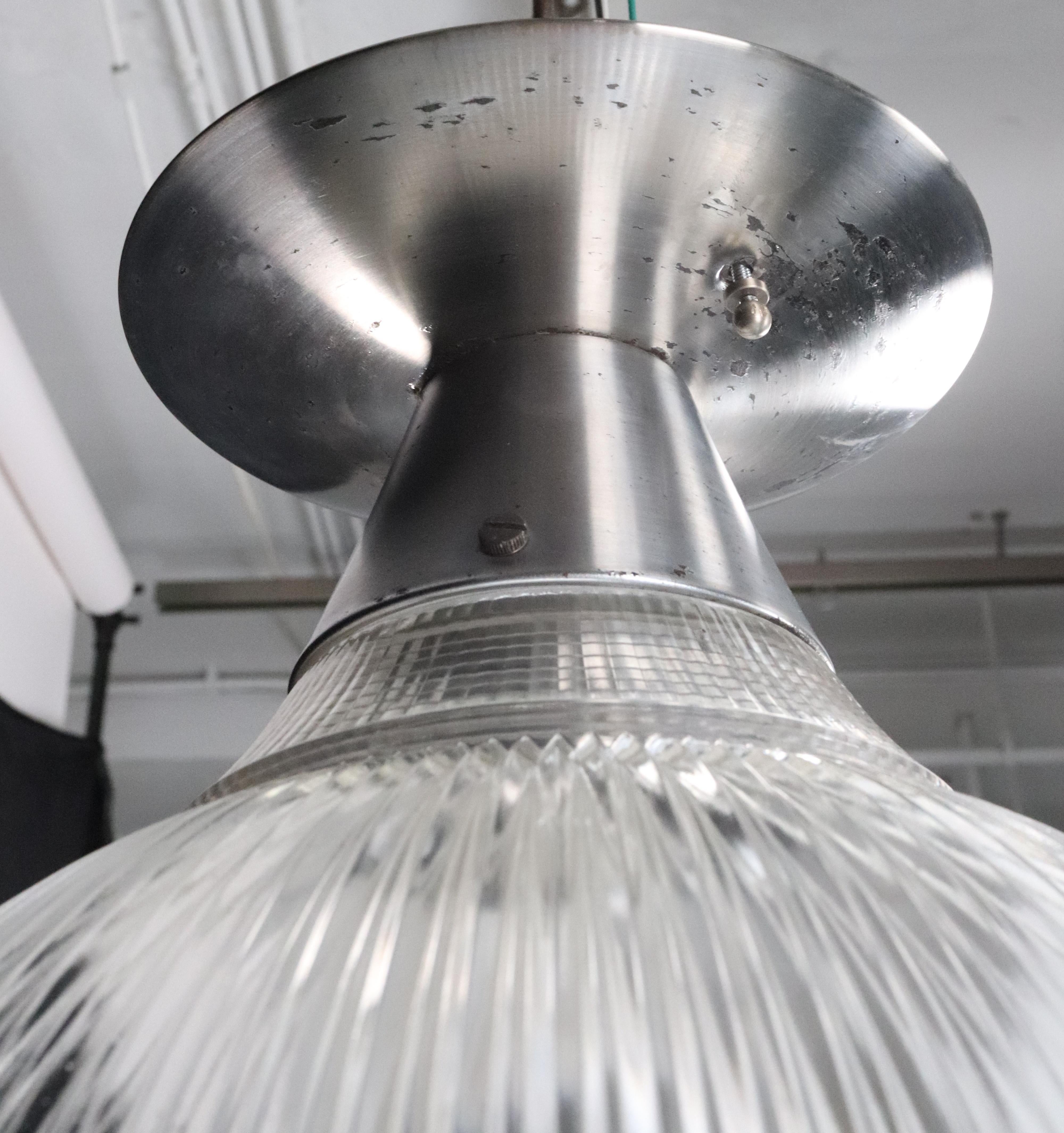 Industrial 15,5 pouces Lights à encastrer en verre Holophane en vente 6