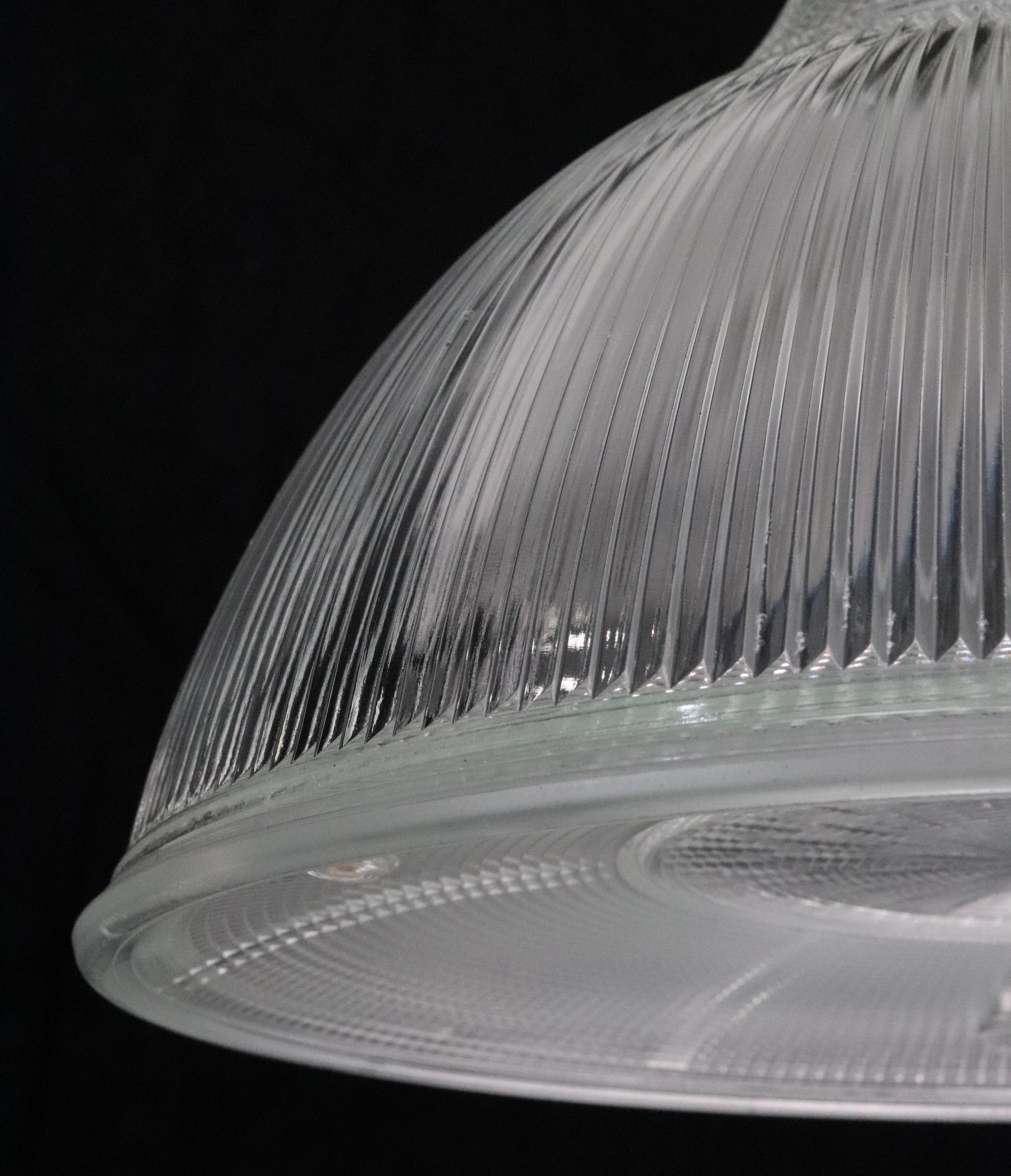 Américain Industrial 15,5 pouces Lights à encastrer en verre Holophane en vente