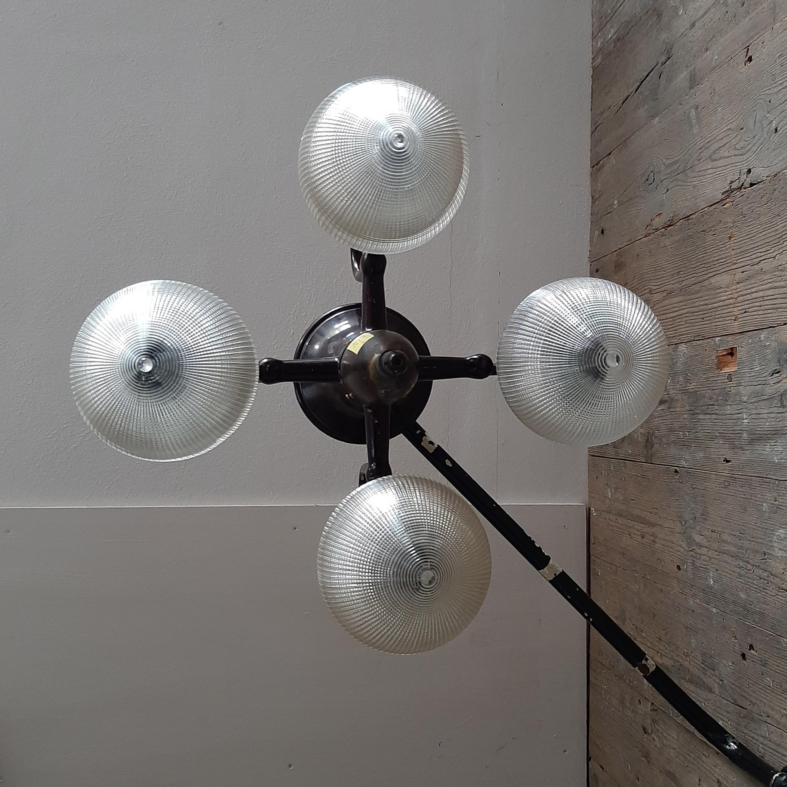Industrial 1930s Holophane Dentist Overhead Light In Good Condition In Baambrugge, NL