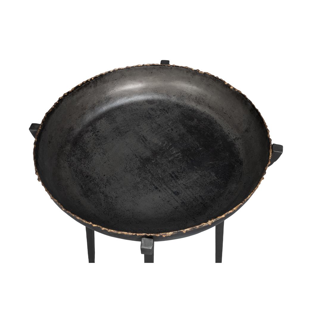 Table d'appoint industrielle Neuf - En vente à Westwood, NJ