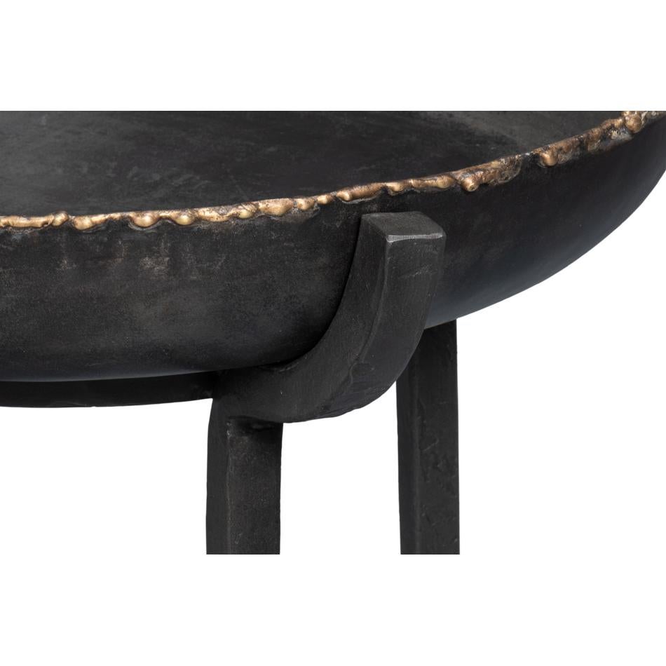 XXIe siècle et contemporain Table d'appoint industrielle en vente
