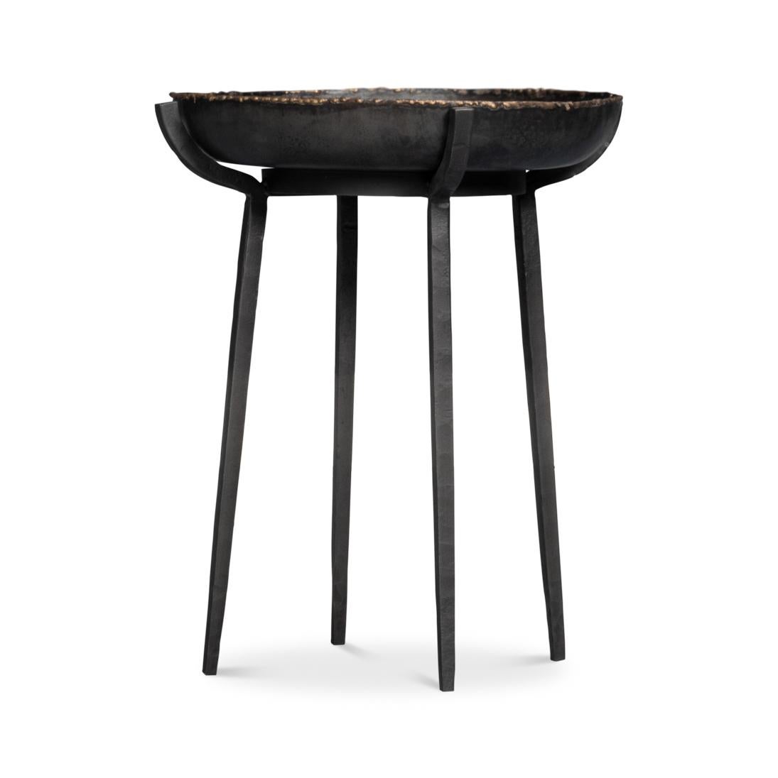 Table d'appoint industrielle en vente 1