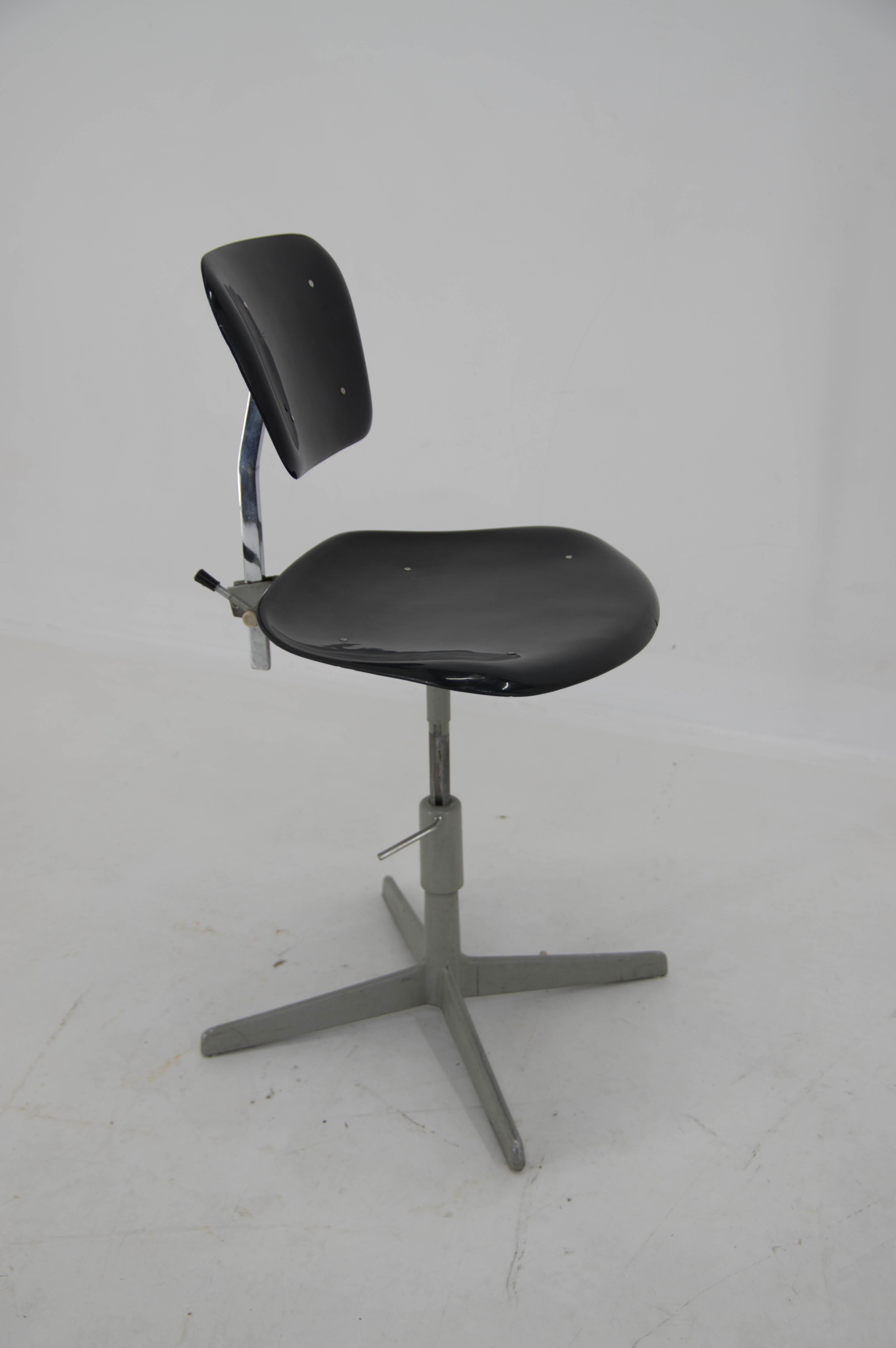 Industrial Adjustable Chair Z 306, Czechoslovakia, 1960s For Sale 5
