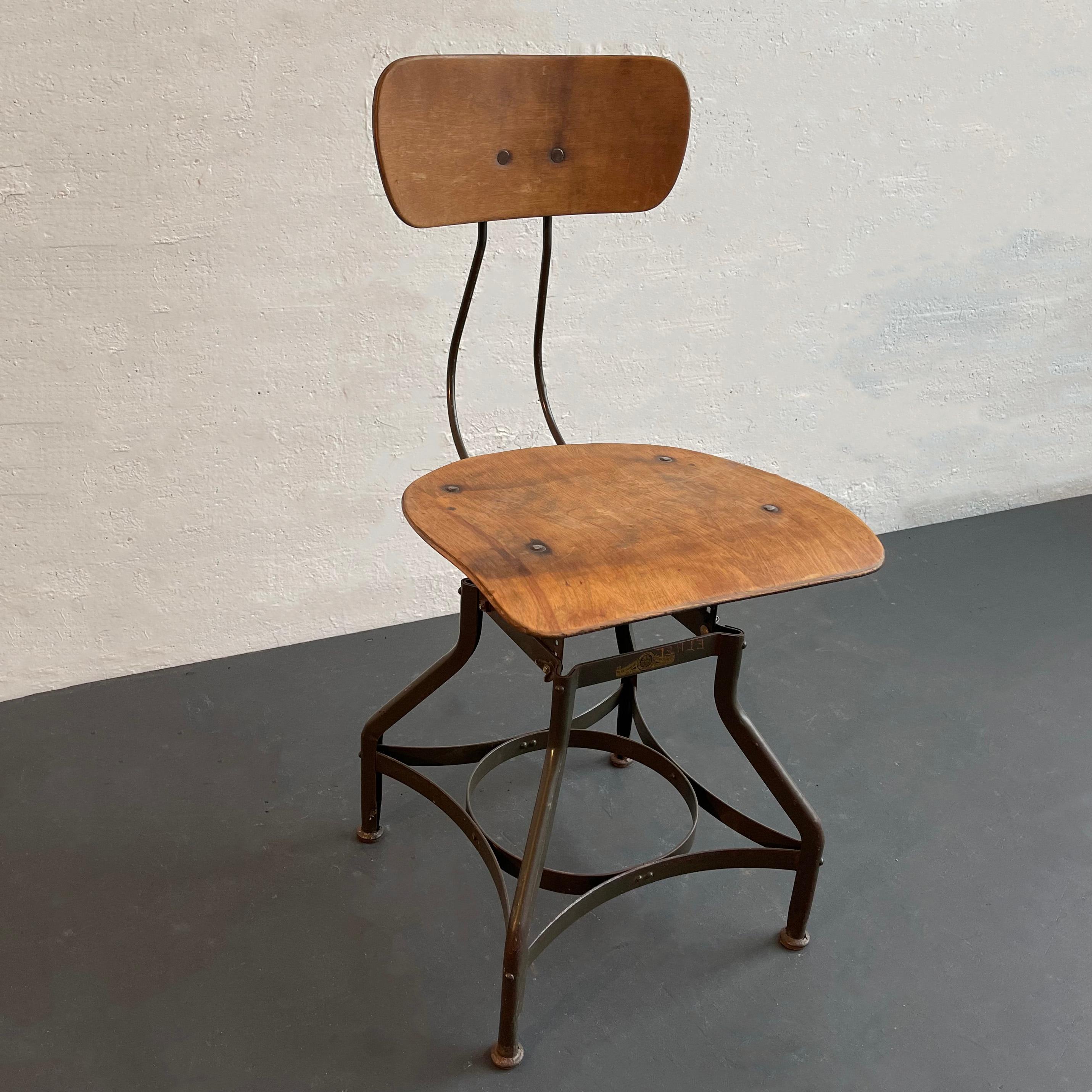 Silla industrial ajustable de Toledo Metal Furniture Co. Acero en venta