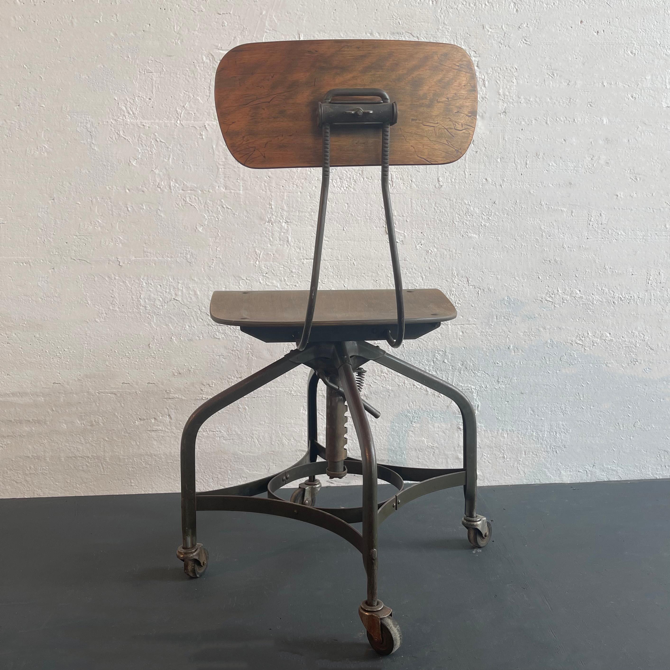 Industrial Adjustable Swivel Chair By Toledo Metal Furniture Co. In Good Condition In Brooklyn, NY