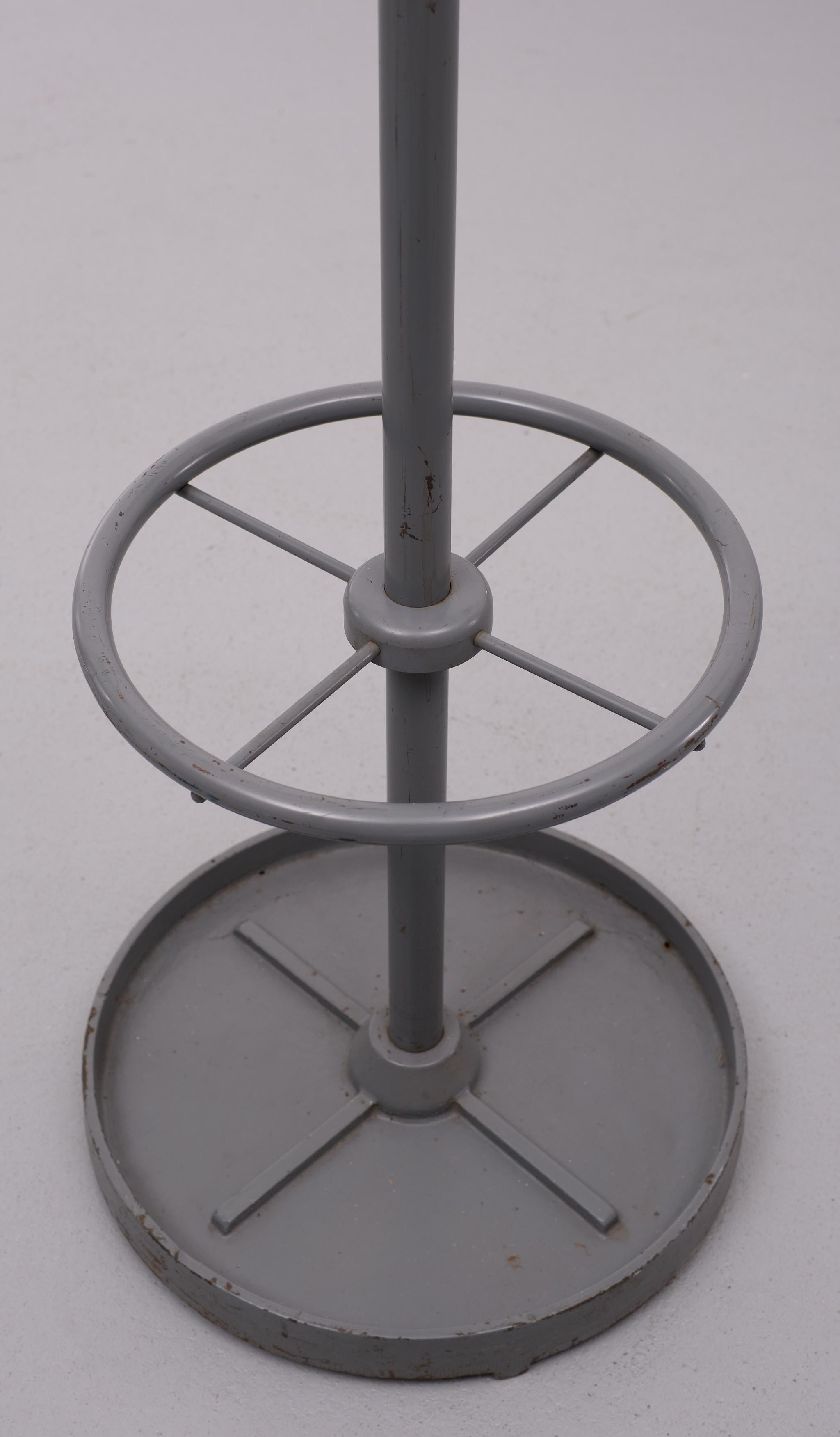 Mid-Century Modern Industrial Ahrend de Cirkel Standing Metal Coat Rack, 1966