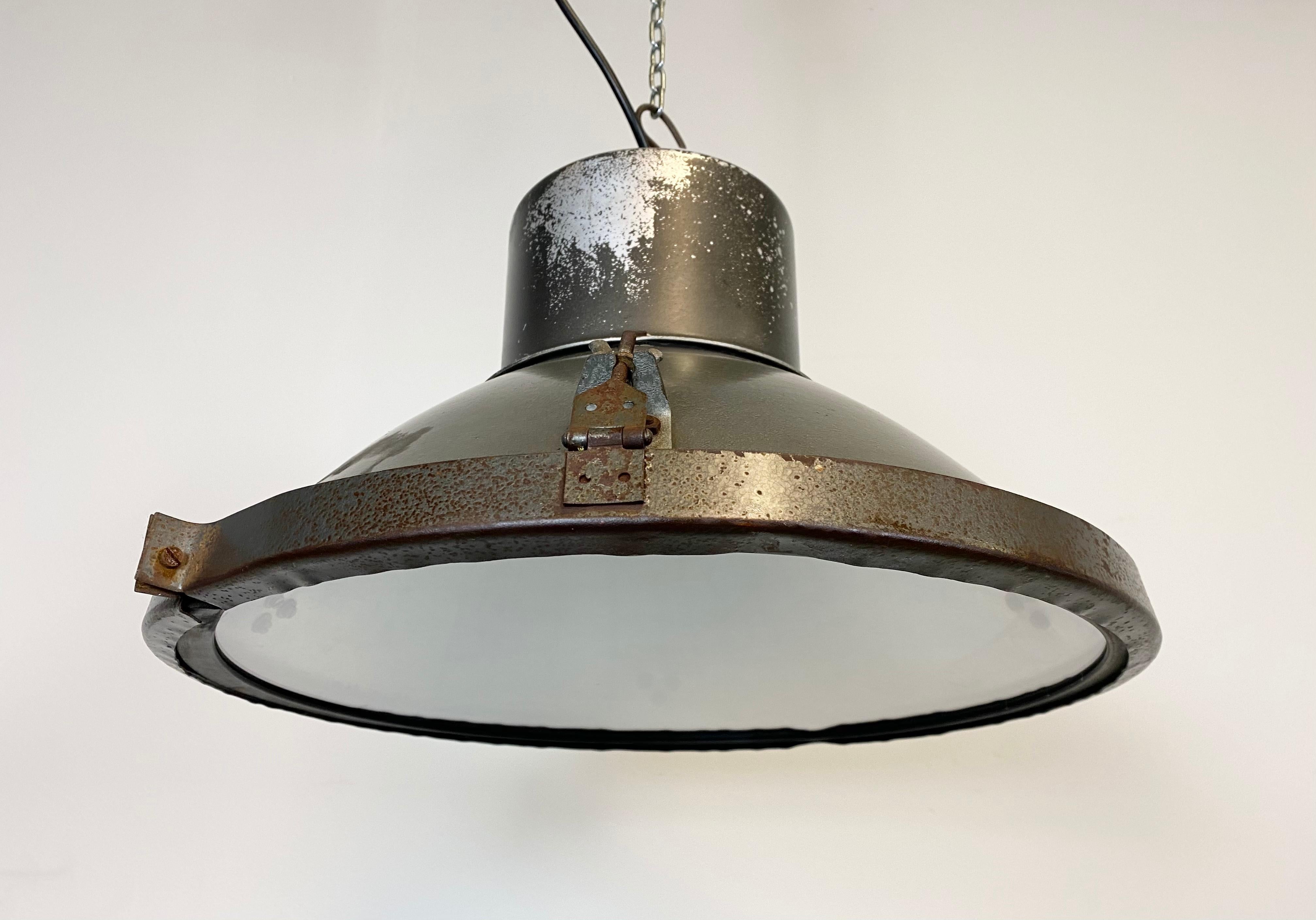 Industrial Aluminum Factory Lamp with Glass Cover, 1960s For Sale 3