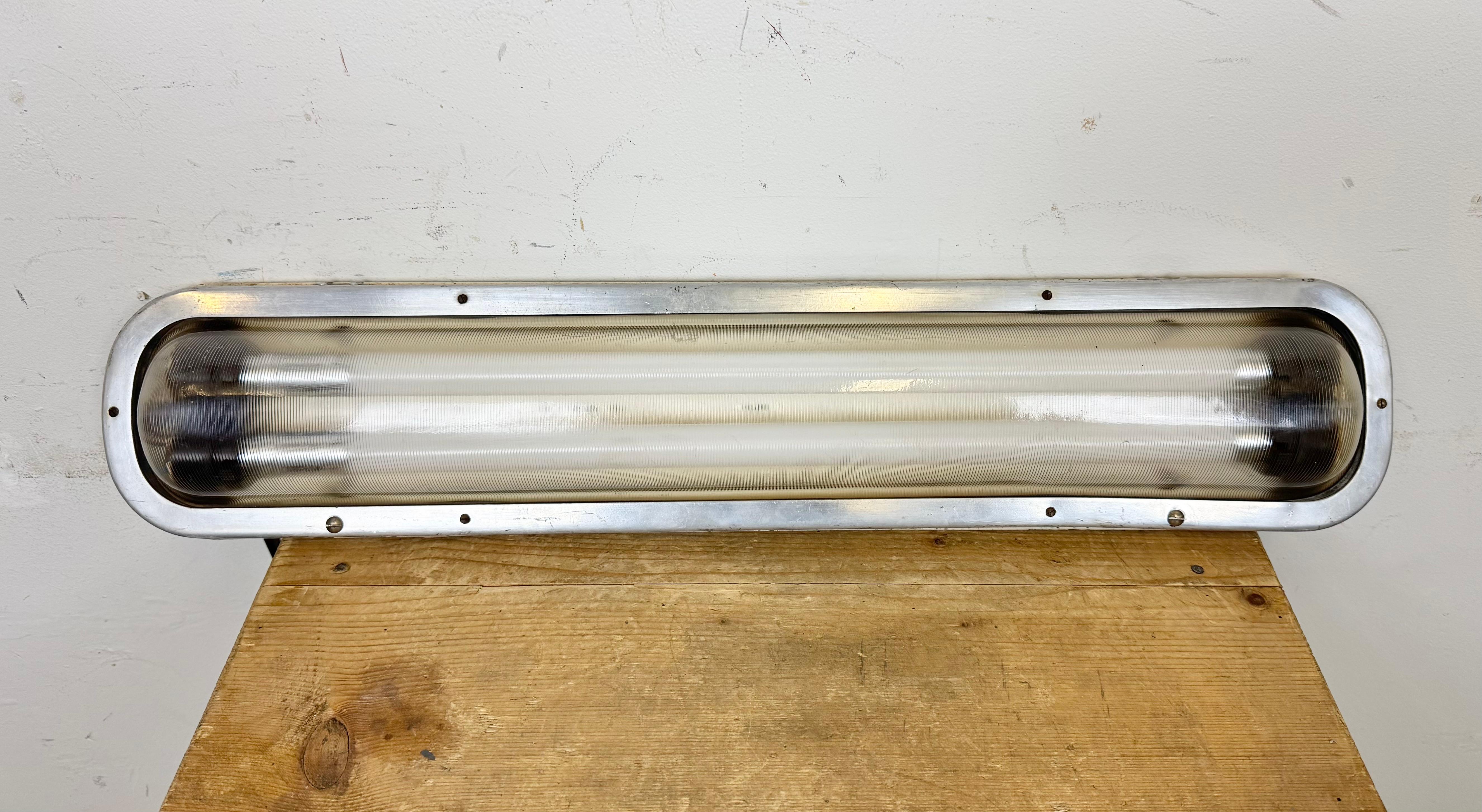 Industrial Aluminium Hanging Tube Light, 1970s For Sale 7