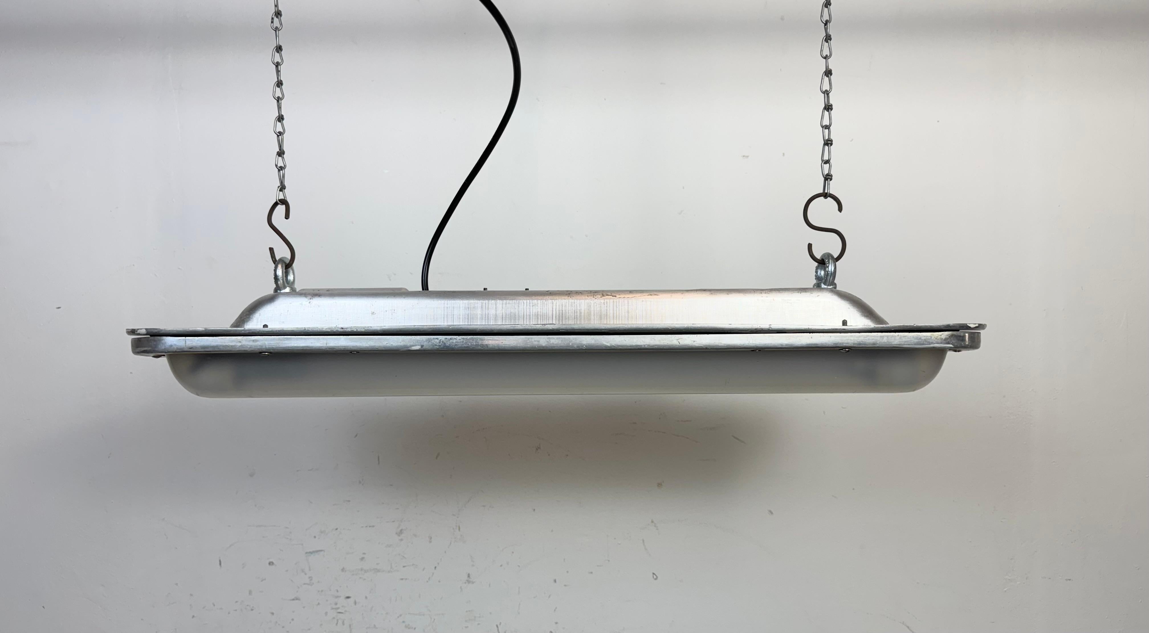 This industrial tube light was made in former Czechoslovakia during the 1970s. These lights were used in Czechoslovak trains called “PANTOGRAF” .It is made of an aluminium and a semi milk plastic glass The light is converted into one Led T8, 60 cm