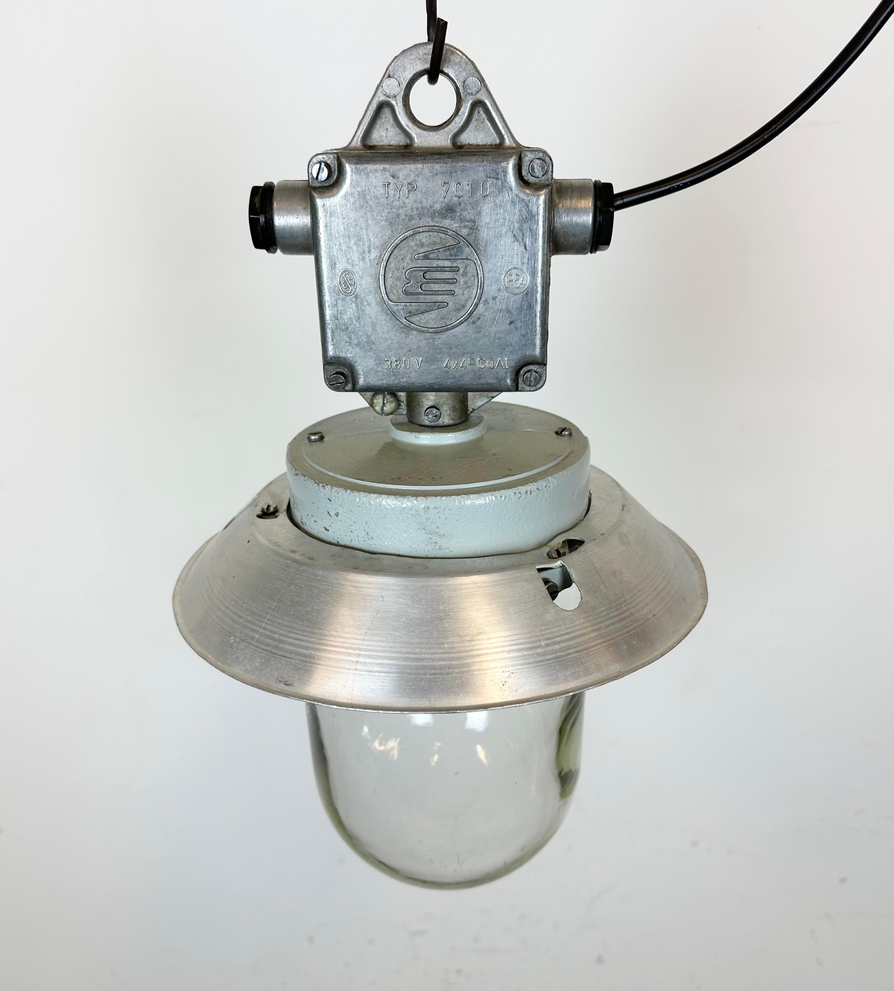 Industrial Aluminium Light with Clear Glass Cover from Elektrosvit, 1970s For Sale 1