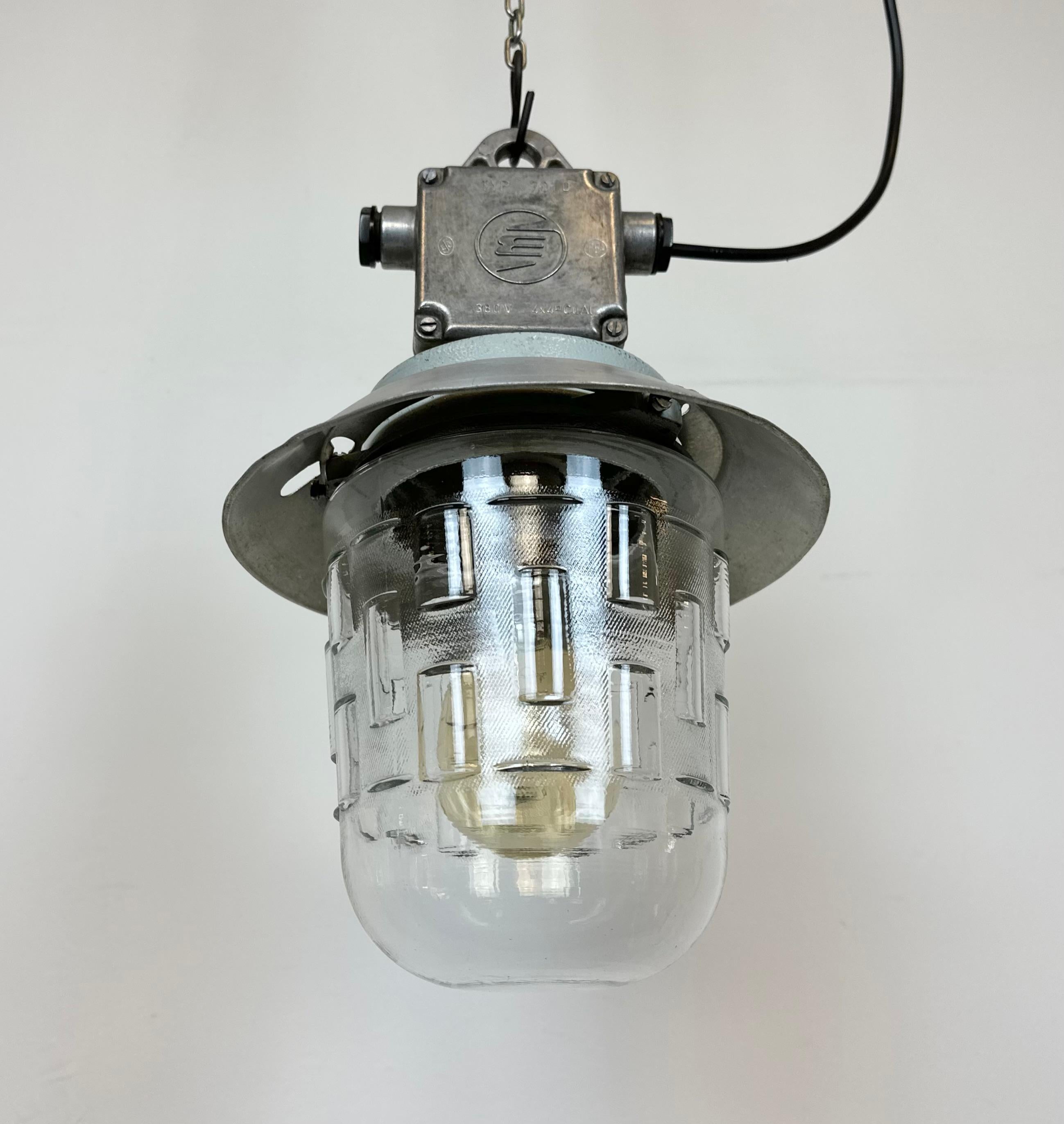 Industrial Aluminium Light with Glass Cover from Elektrosvit, 1970s For Sale 5