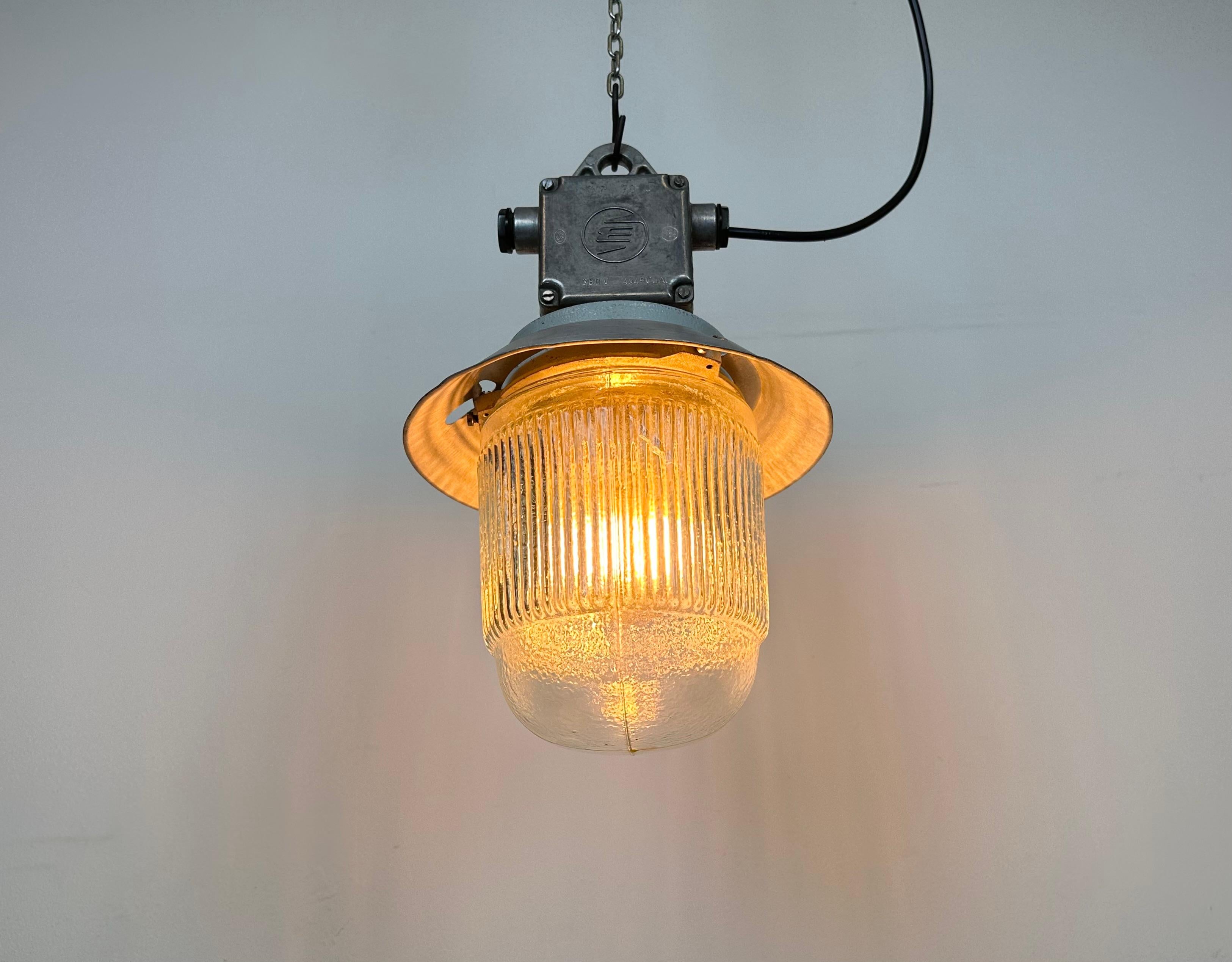 Industrial Aluminium Light with Glass Cover from Elektrosvit, 1970s For Sale 6