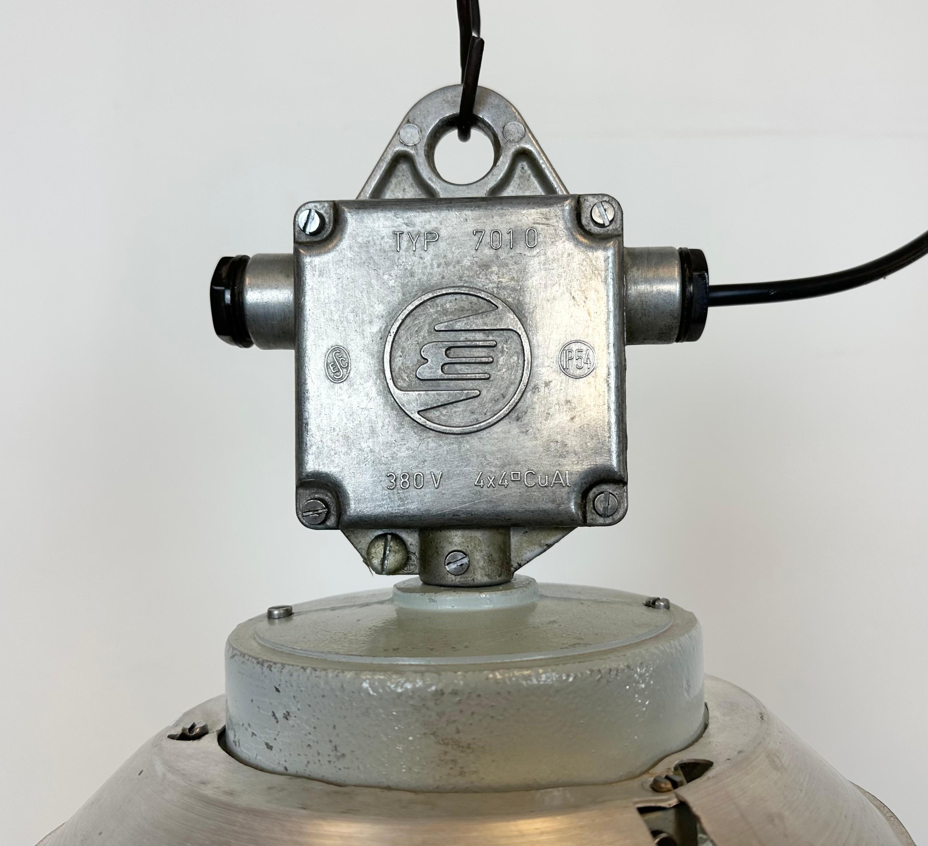 Industrial Aluminium Light with Glass Cover from Elektrosvit, 1970s In Good Condition For Sale In Kojetice, CZ