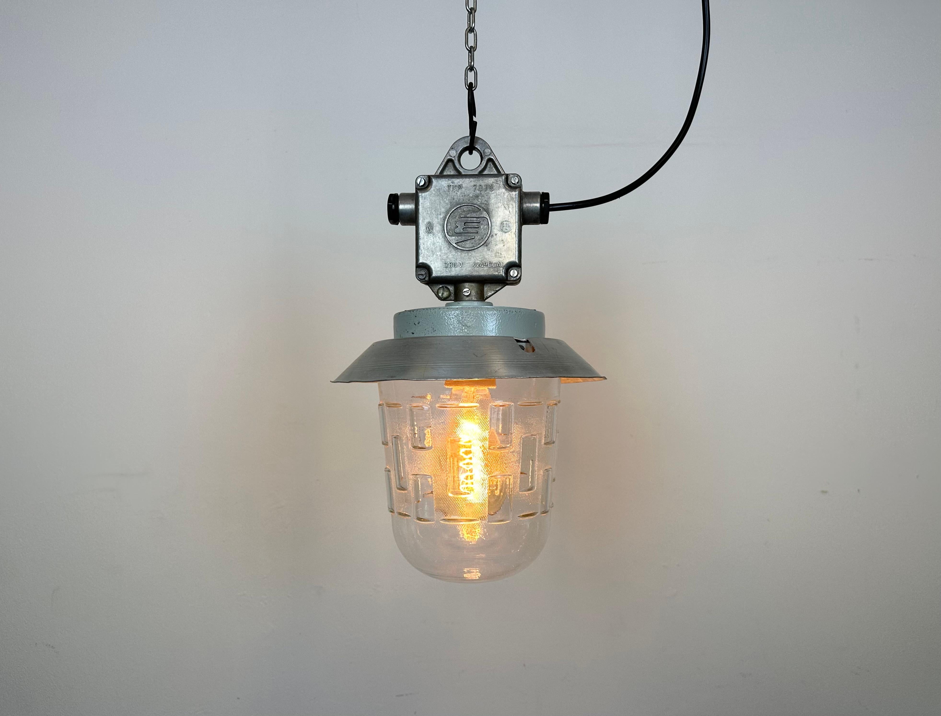 Industrial Aluminium Light with Glass Cover from Elektrosvit, 1970s For Sale 2