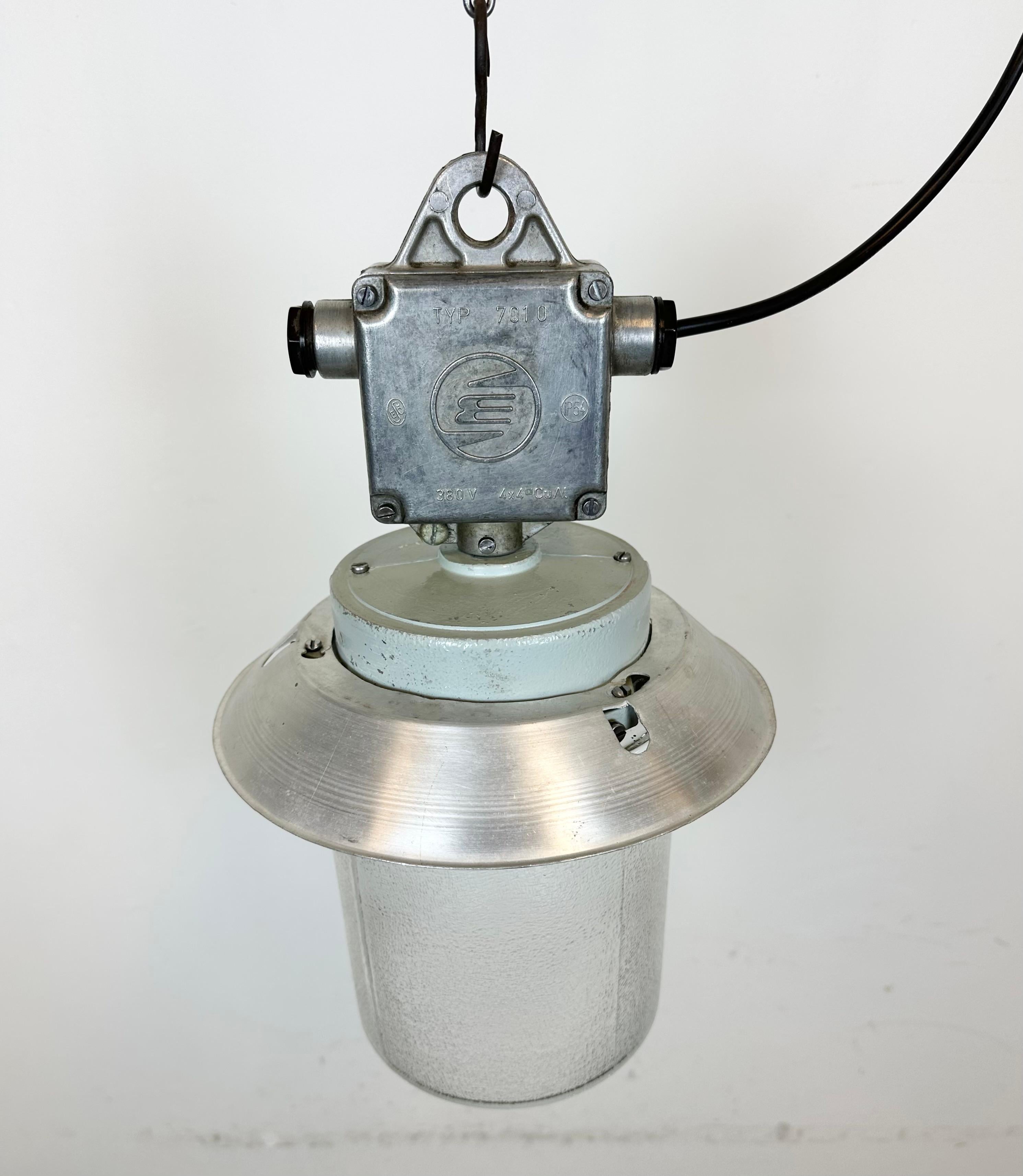 Industrial Aluminium Light with Glass Cover from Elektrosvit, 1970s For Sale 2