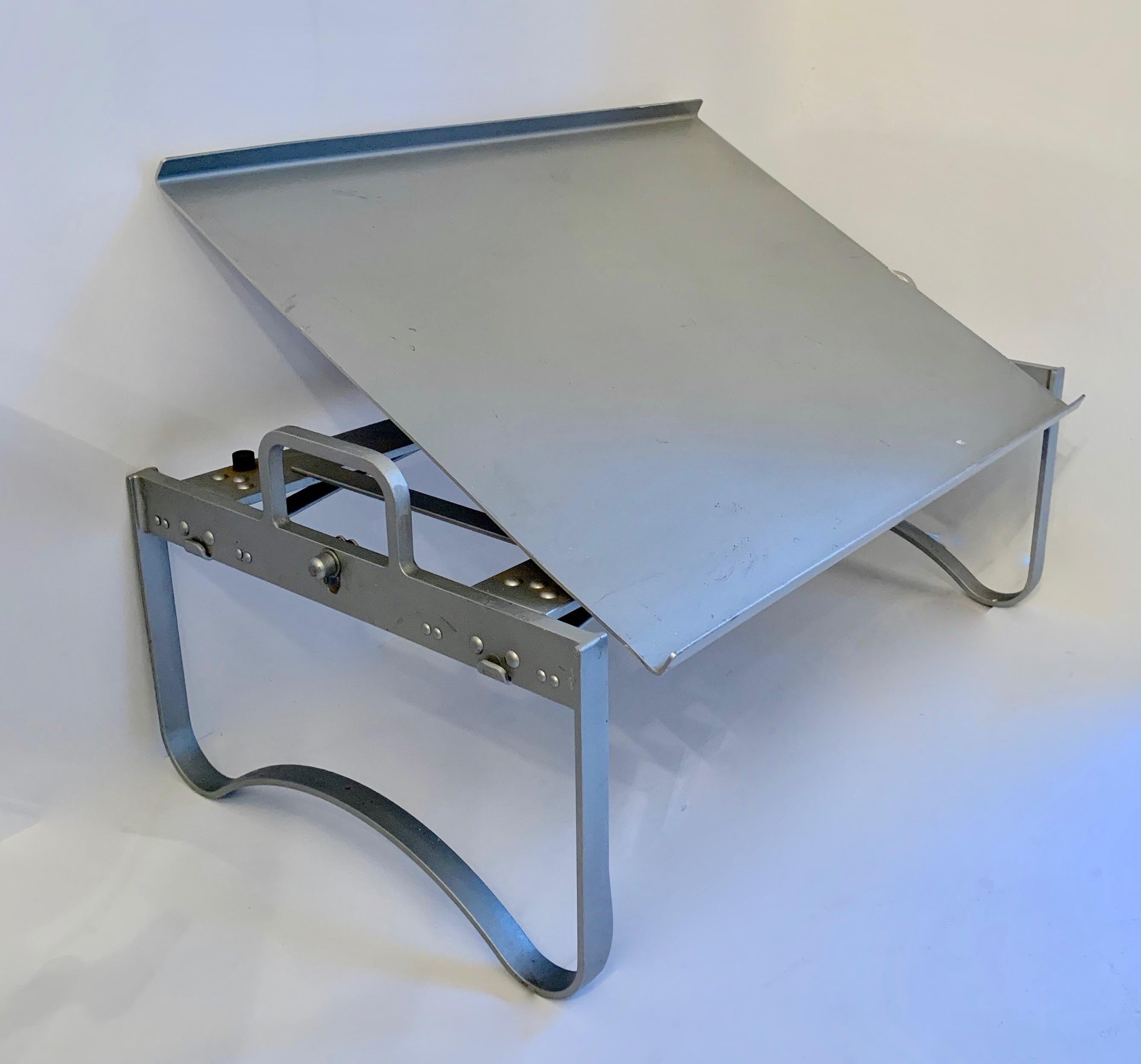 Industrial Aluminum Bed Tray In Good Condition In Los Angeles, CA