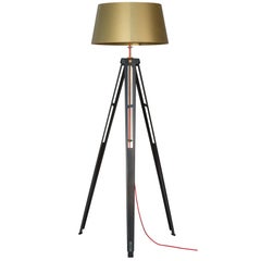 Industrial and Contemporary Lamp in Steel and Aluminium "Paris 301 - Tripod"