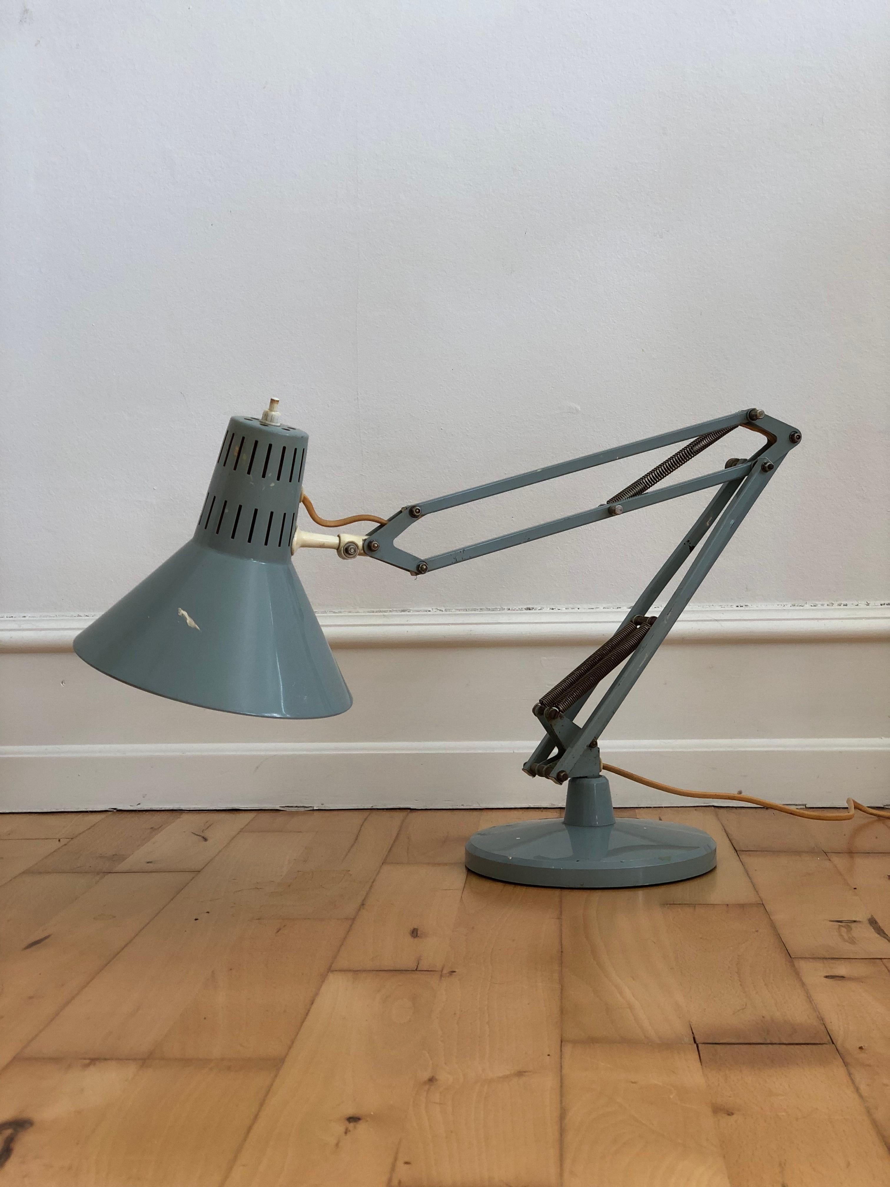 Fine XX secolo Lampada da scrivania industriale HCF Danimarca anni '70 in vendita