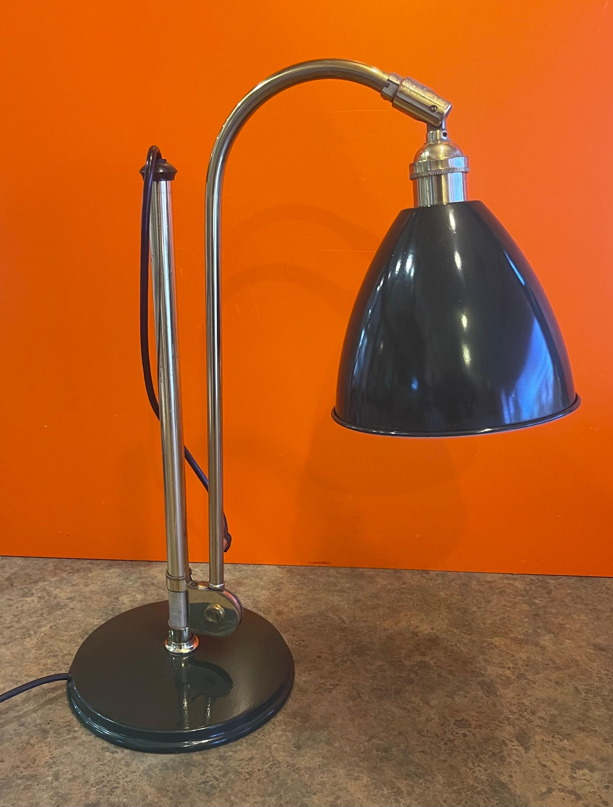 Mid-Century Modern Lampe à dessin architecturale industrielle de Louis Baldinger en vente