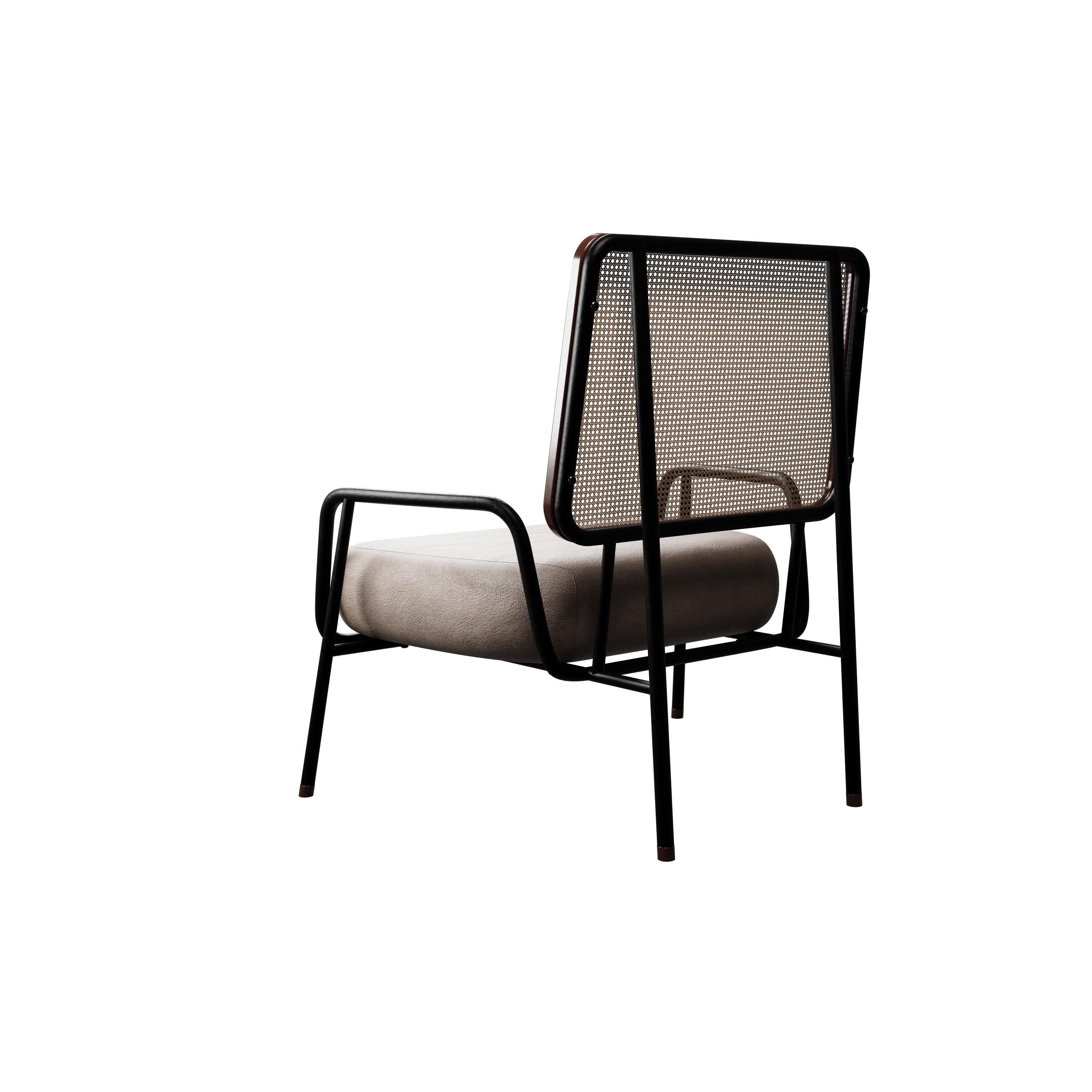 Industrial armchair DUV with half arm Cream leather handcrafted by Murmurio In New Condition For Sale In Lordelo, PT