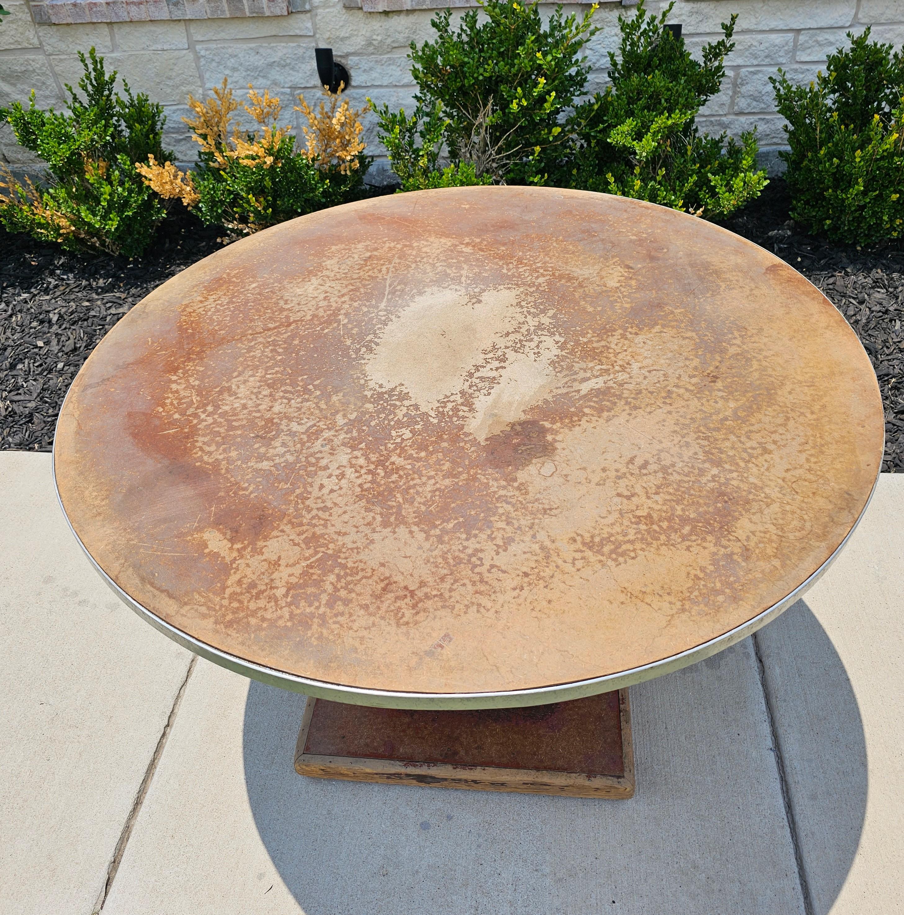 Industrial Art Deco Round Retail Store Display Table In Good Condition For Sale In Forney, TX