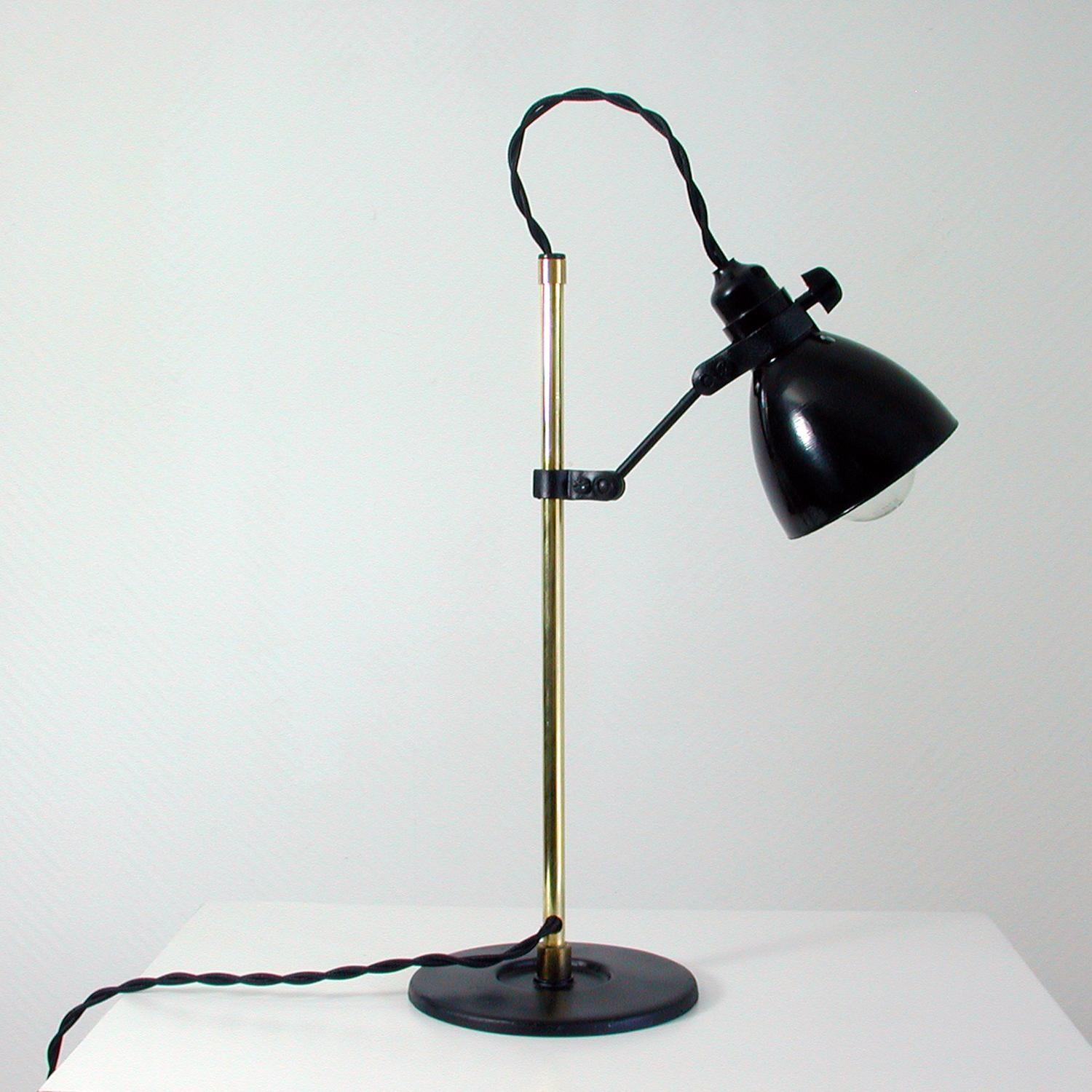 Industrial Bakelite and Brass Table Lamp, Germany, 1950s 5