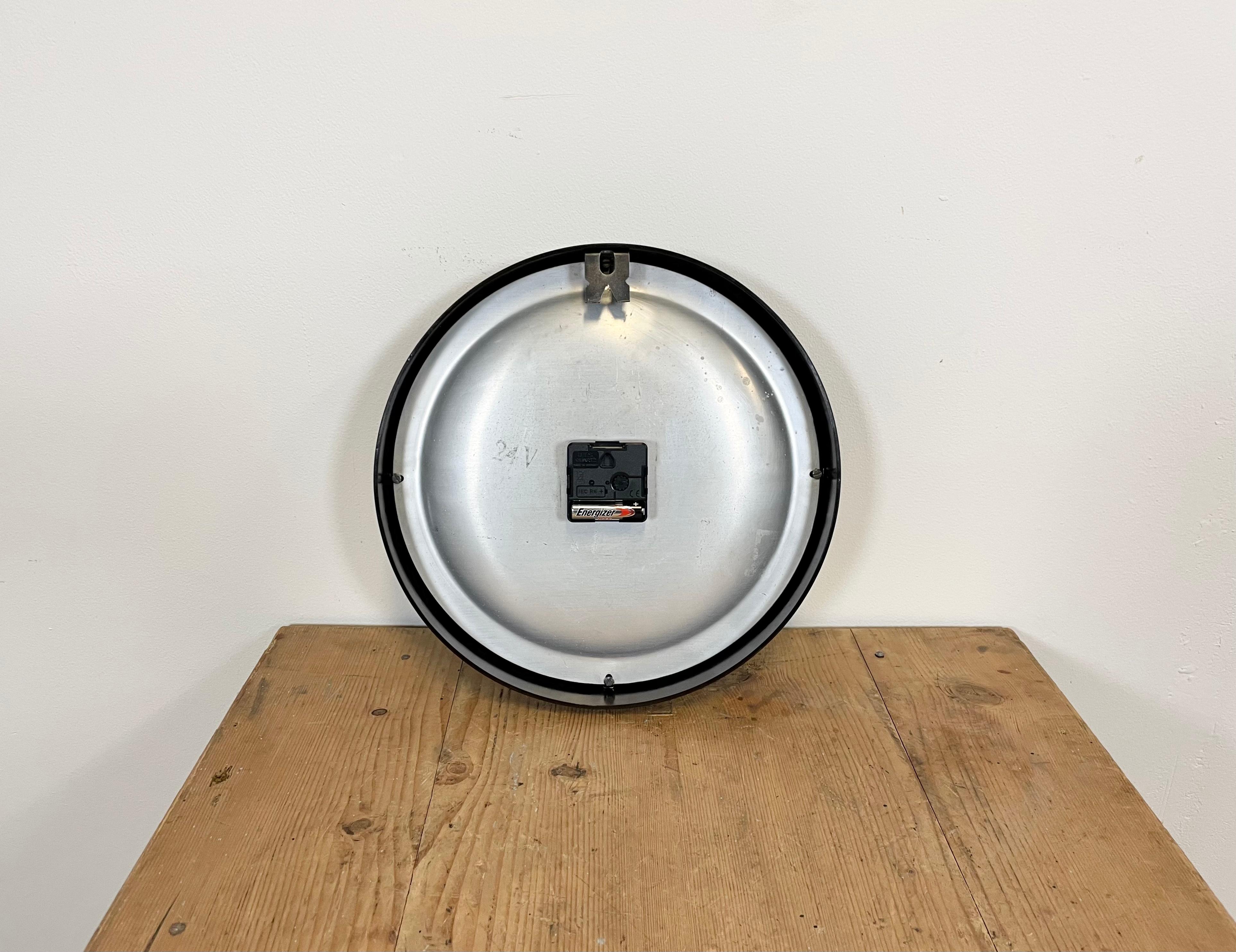 Industrial Bakelite Factory Wall Clock from Pragotron, 1960s 6