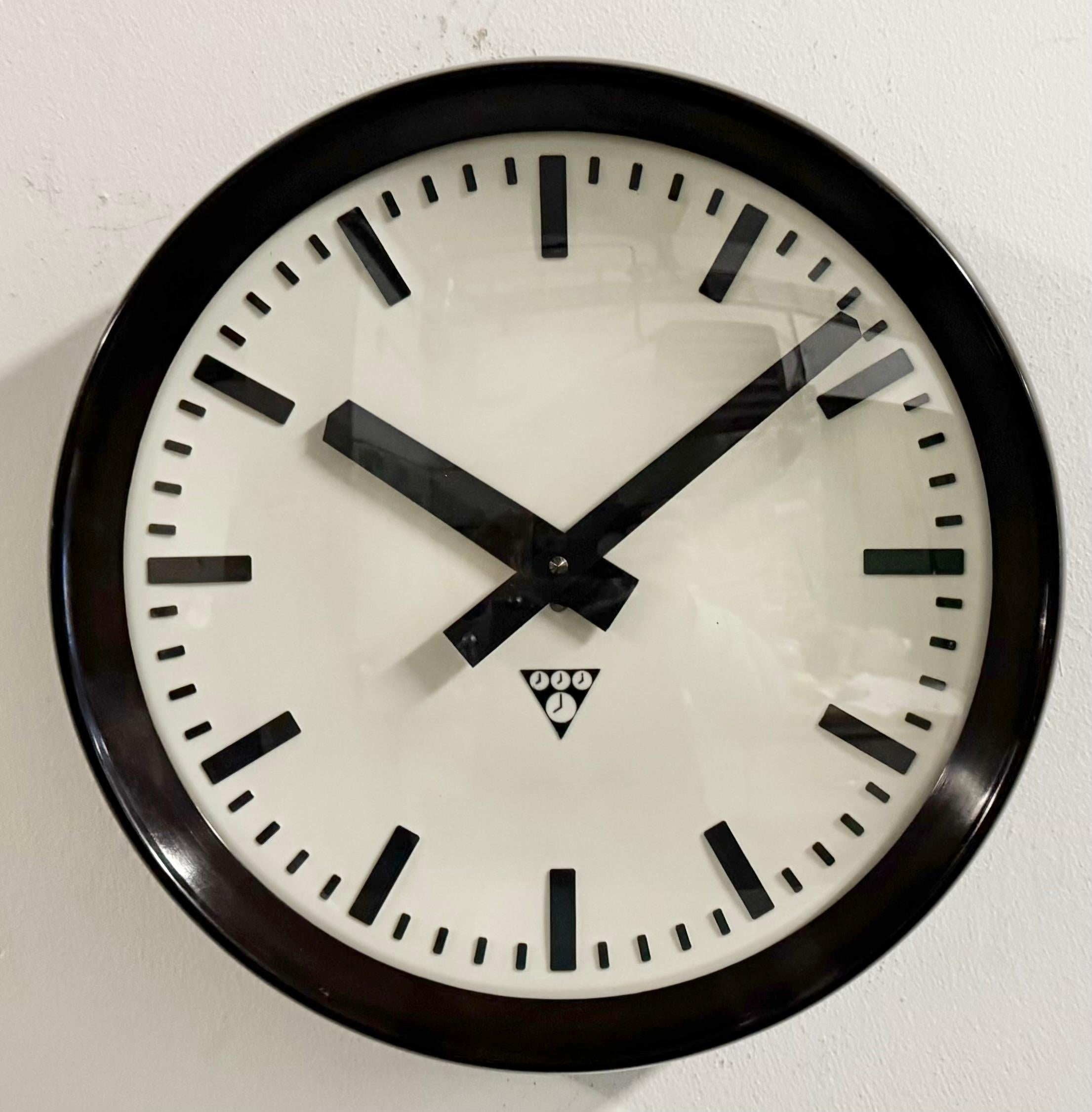 20th Century Industrial Bakelite Factory Wall Clock from Pragotron, 1960s For Sale
