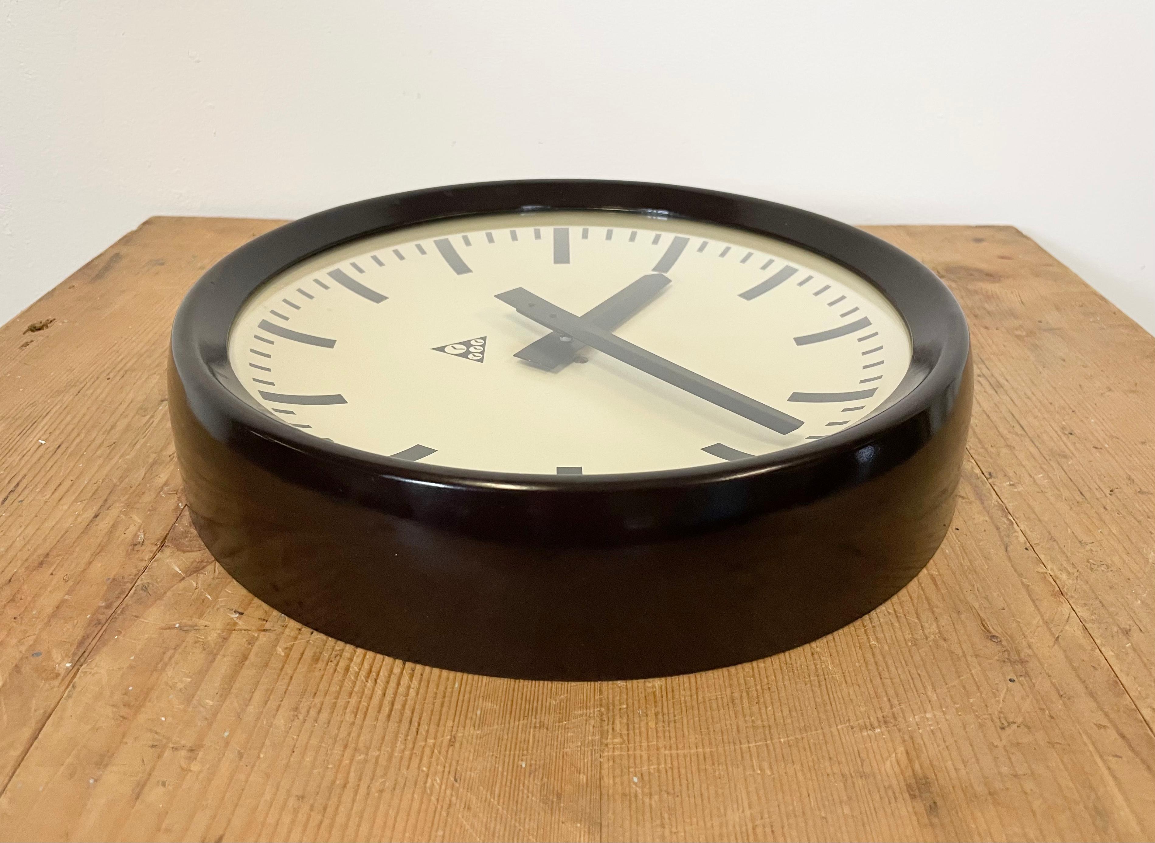 Industrial Bakelite Factory Wall Clock from Pragotron, 1960s 1