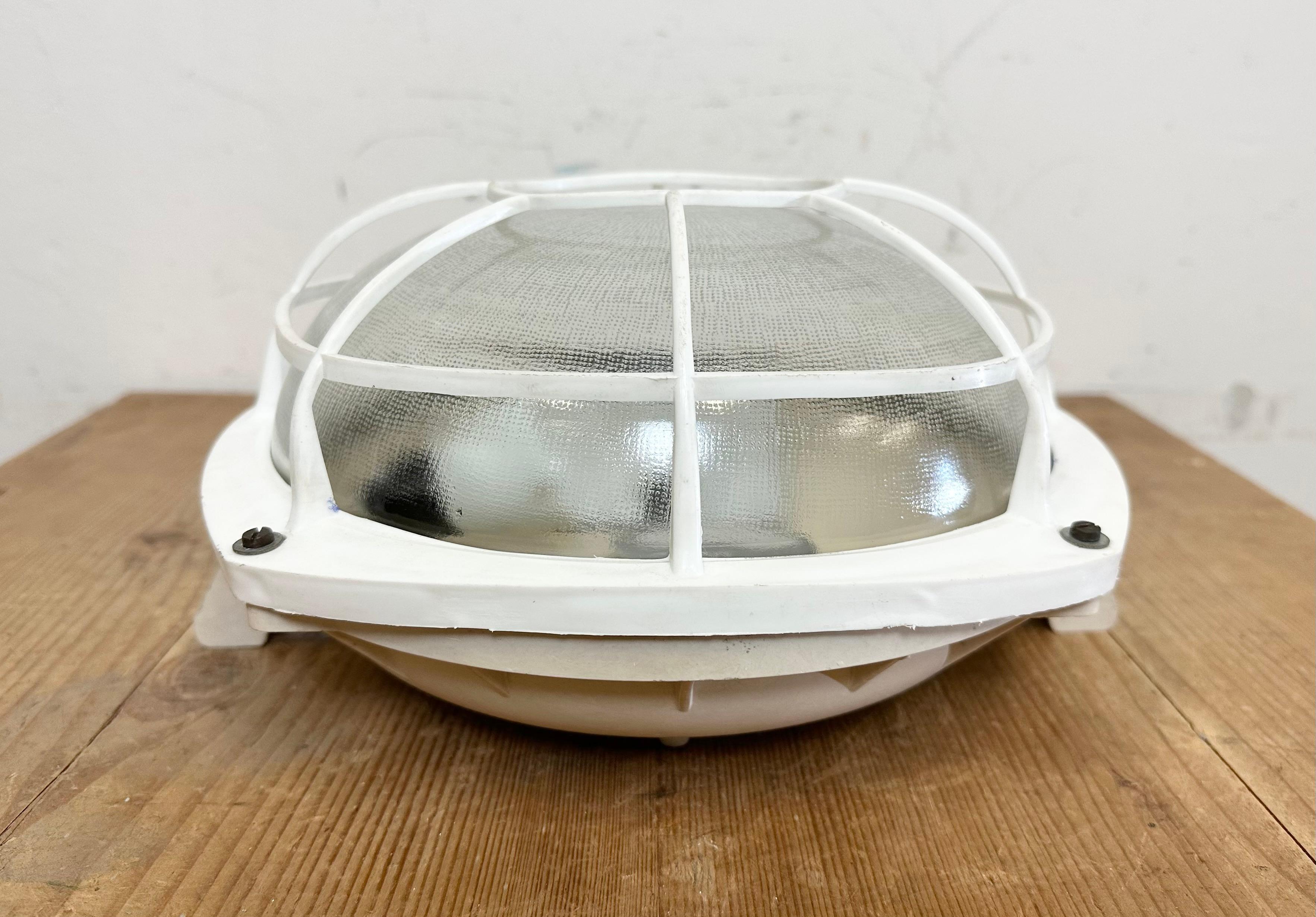 Czech Industrial Bakelite Wall or Ceiling Light from Elektrosvit, 1980s For Sale