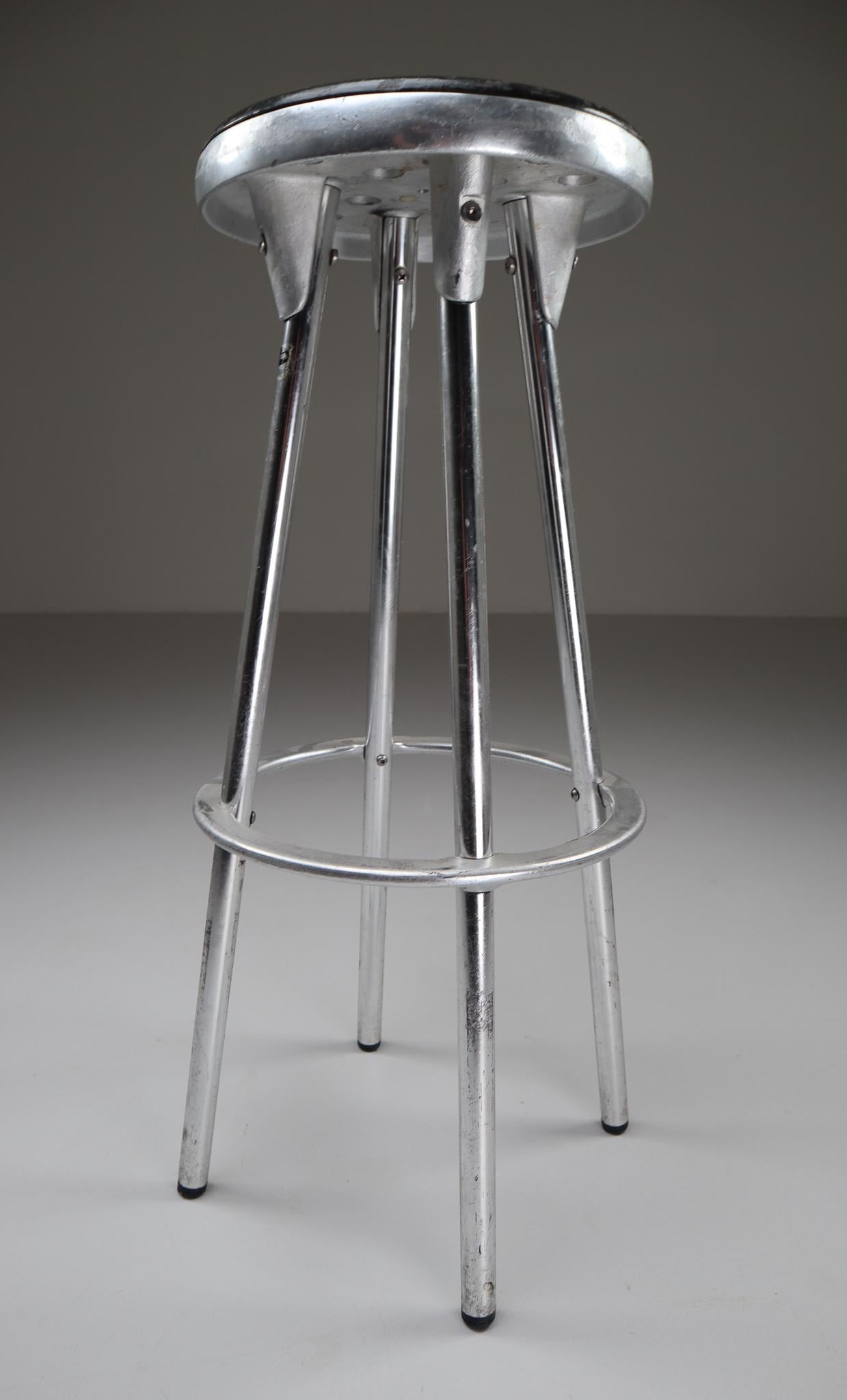 aluminum bar stools