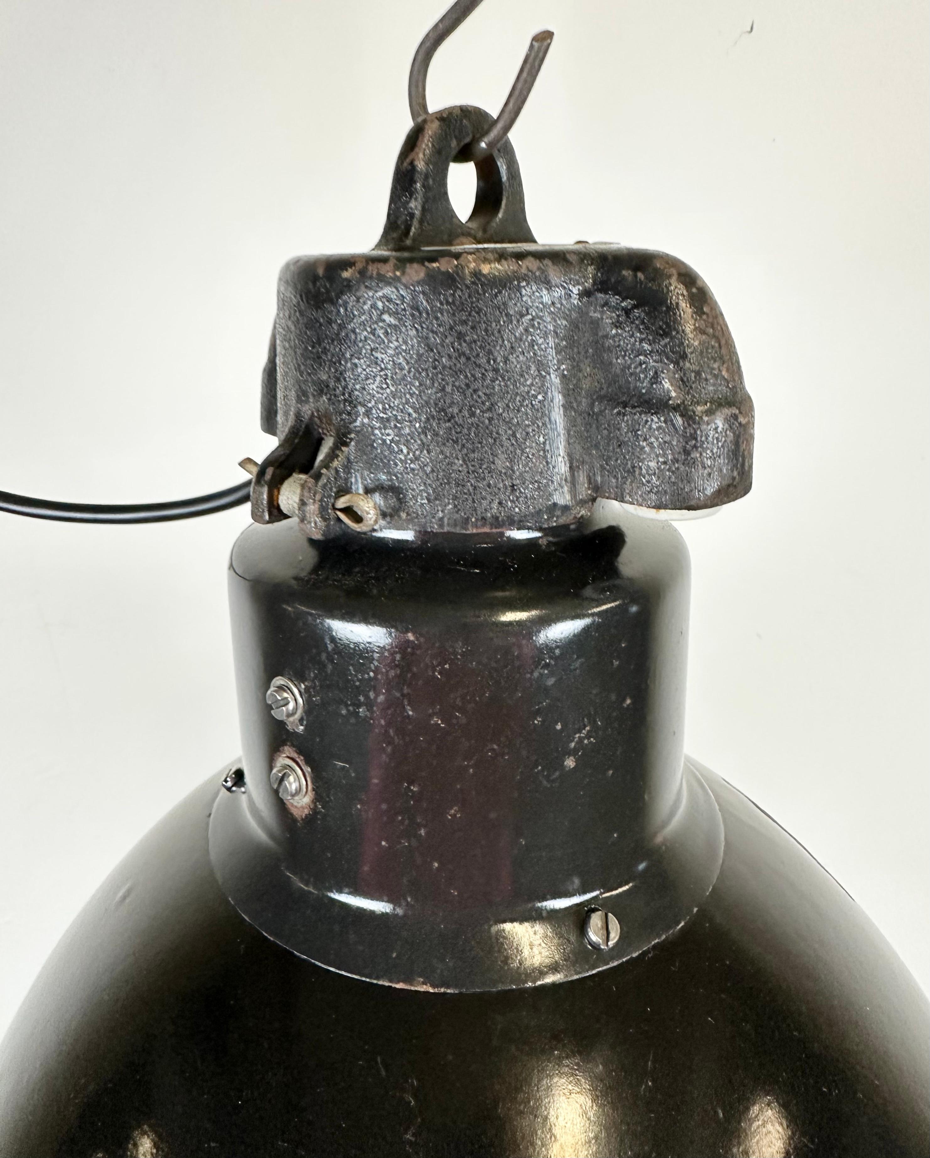 Industrial Bauhaus Black Enamel Pendant Lamp, 1930s For Sale 1