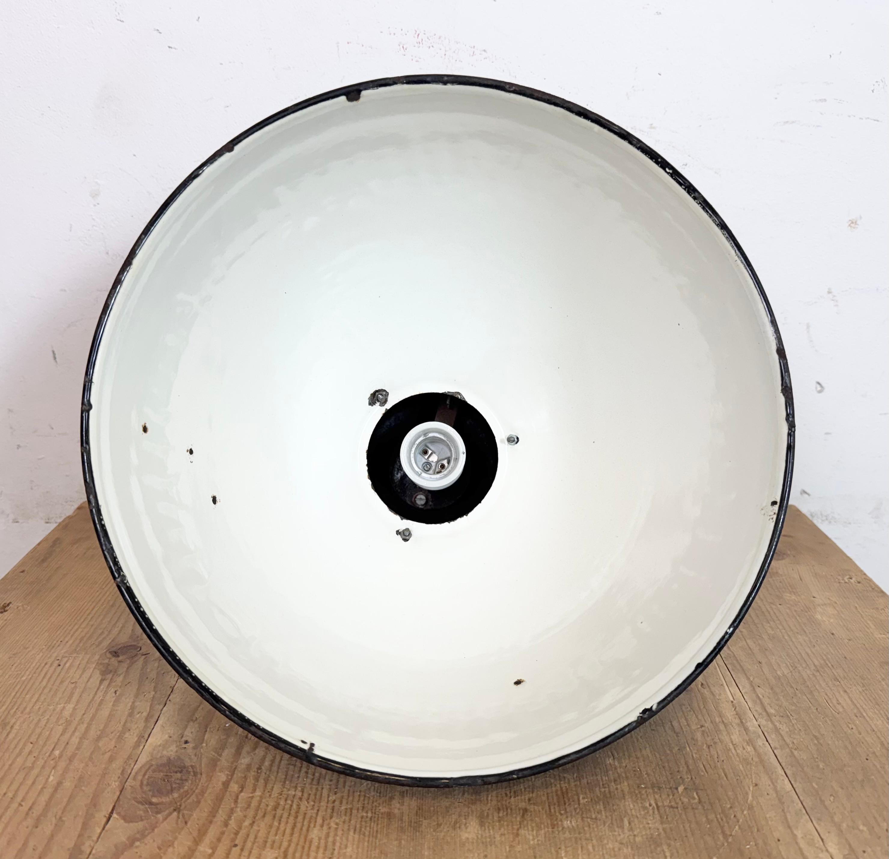 Industrial Bauhaus Black Enamel Pendant Light, 1930s For Sale 11