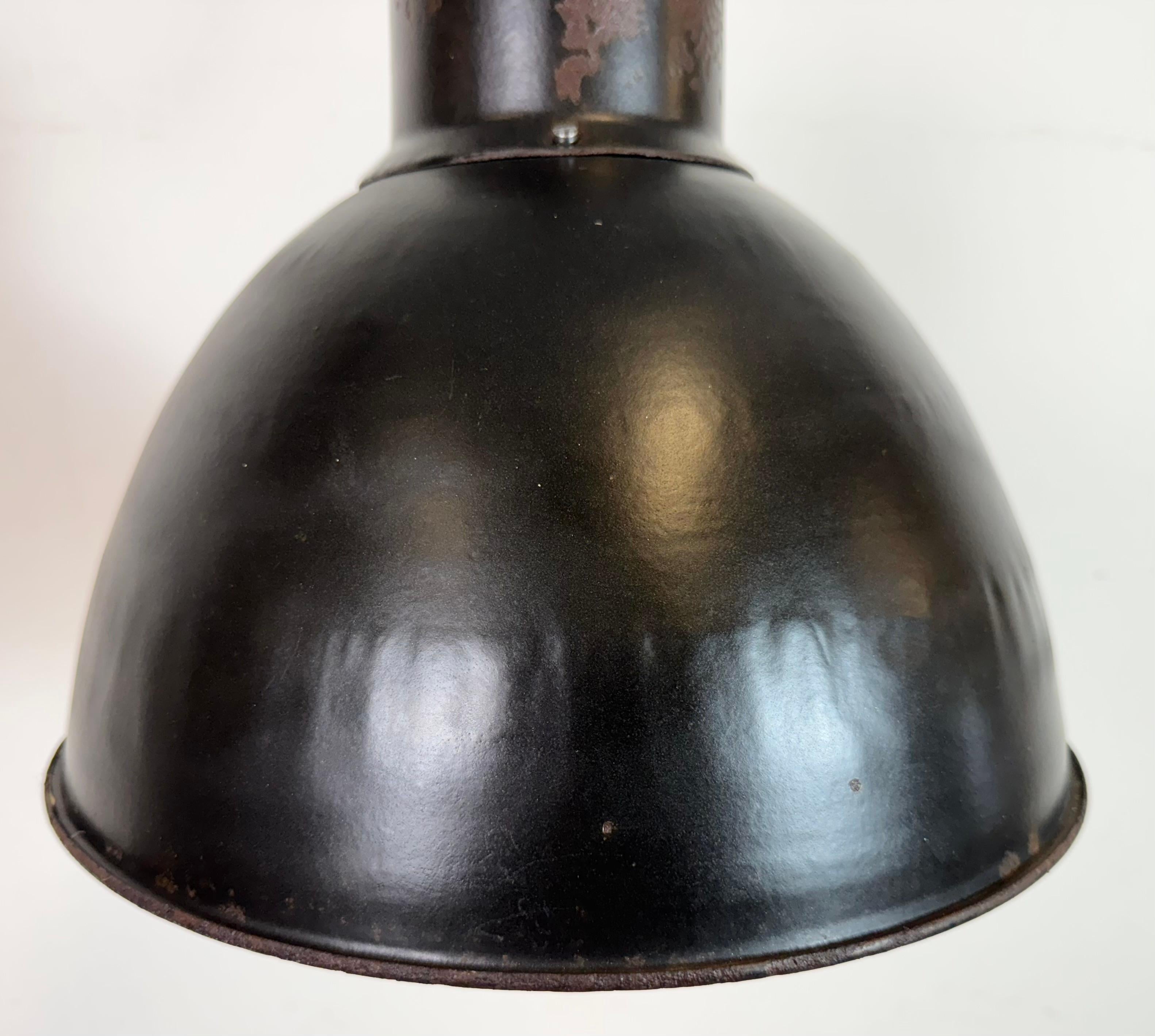 Industrial Bauhaus Black Enamel Pendant Light, 1930s In Good Condition For Sale In Kojetice, CZ