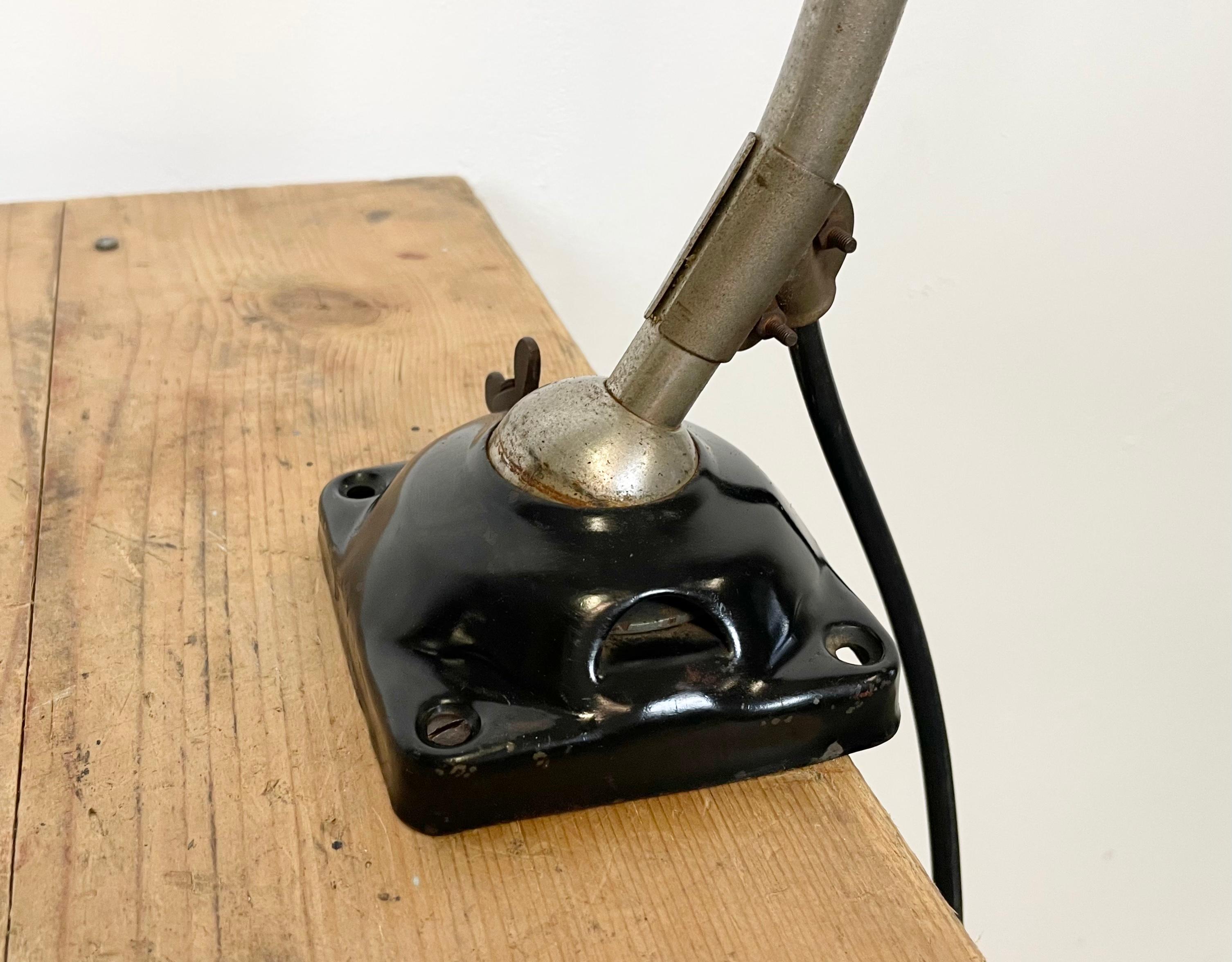 Industrial Black Enamel Desk Lamp, 1950s In Good Condition In Kojetice, CZ