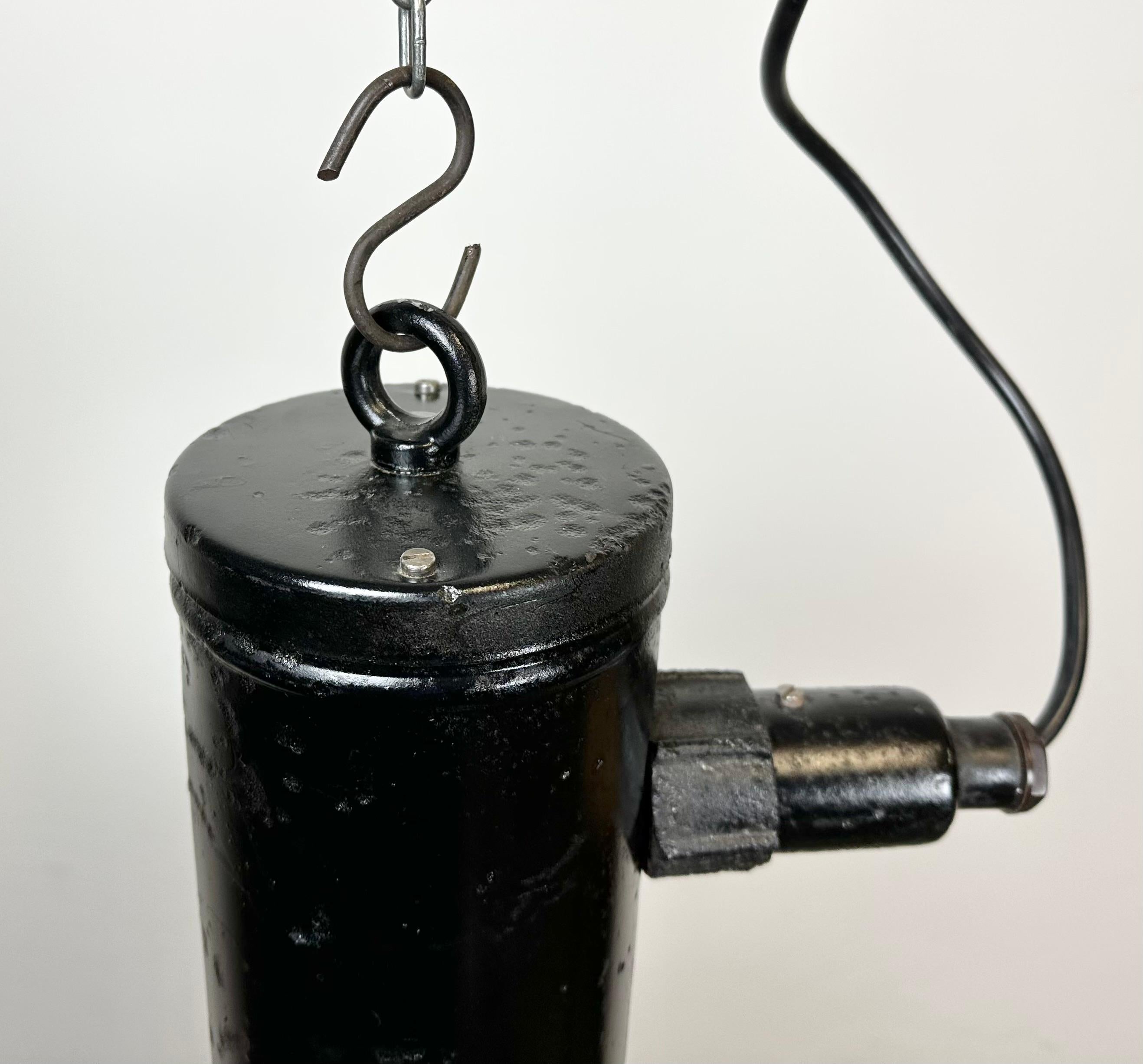 Industrial Black Enamel Factory Hanging Lamp, 1950s For Sale 2