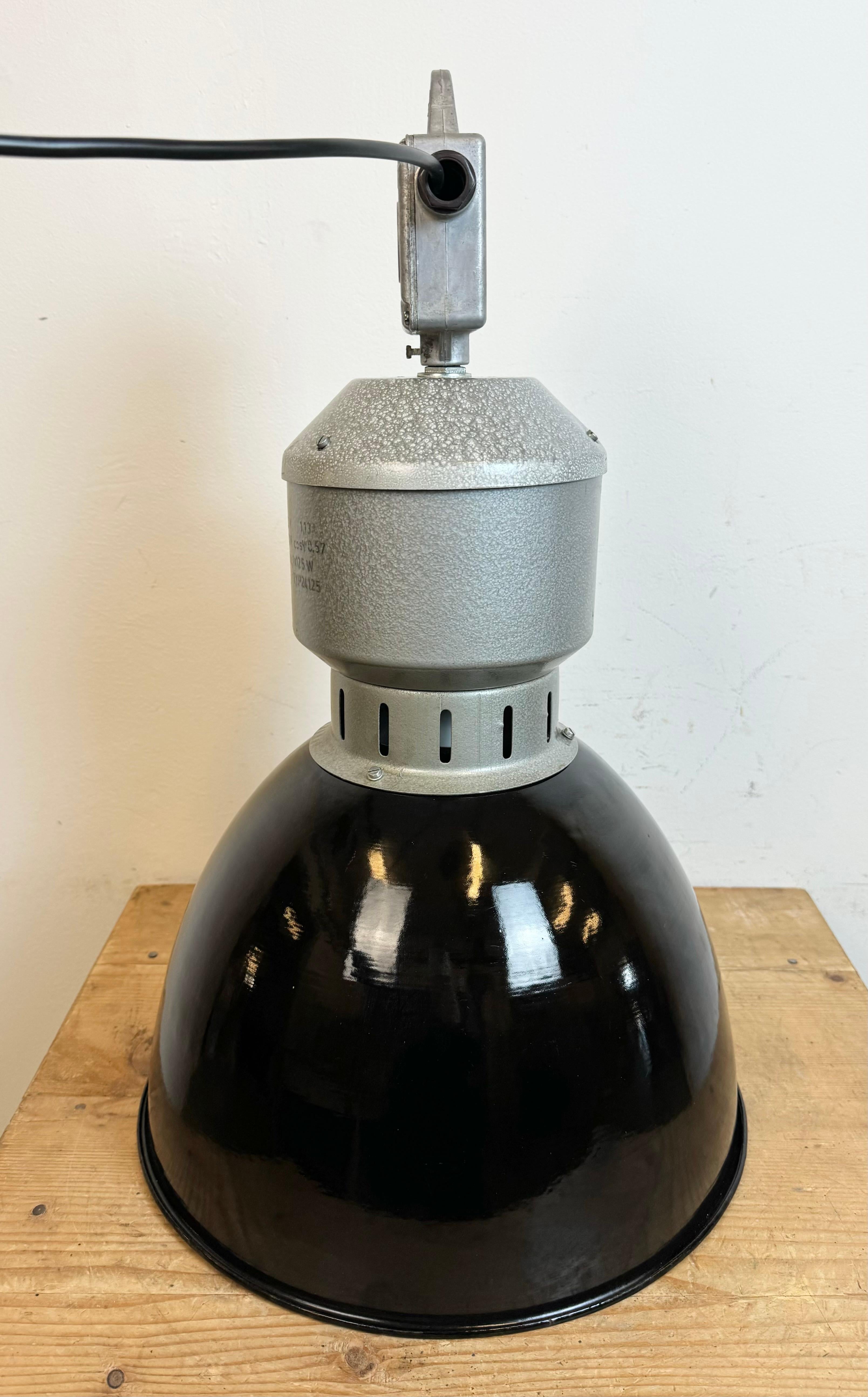Industrial Black Enamel Factory Lamp from Elektrosvit, 1960s For Sale 12
