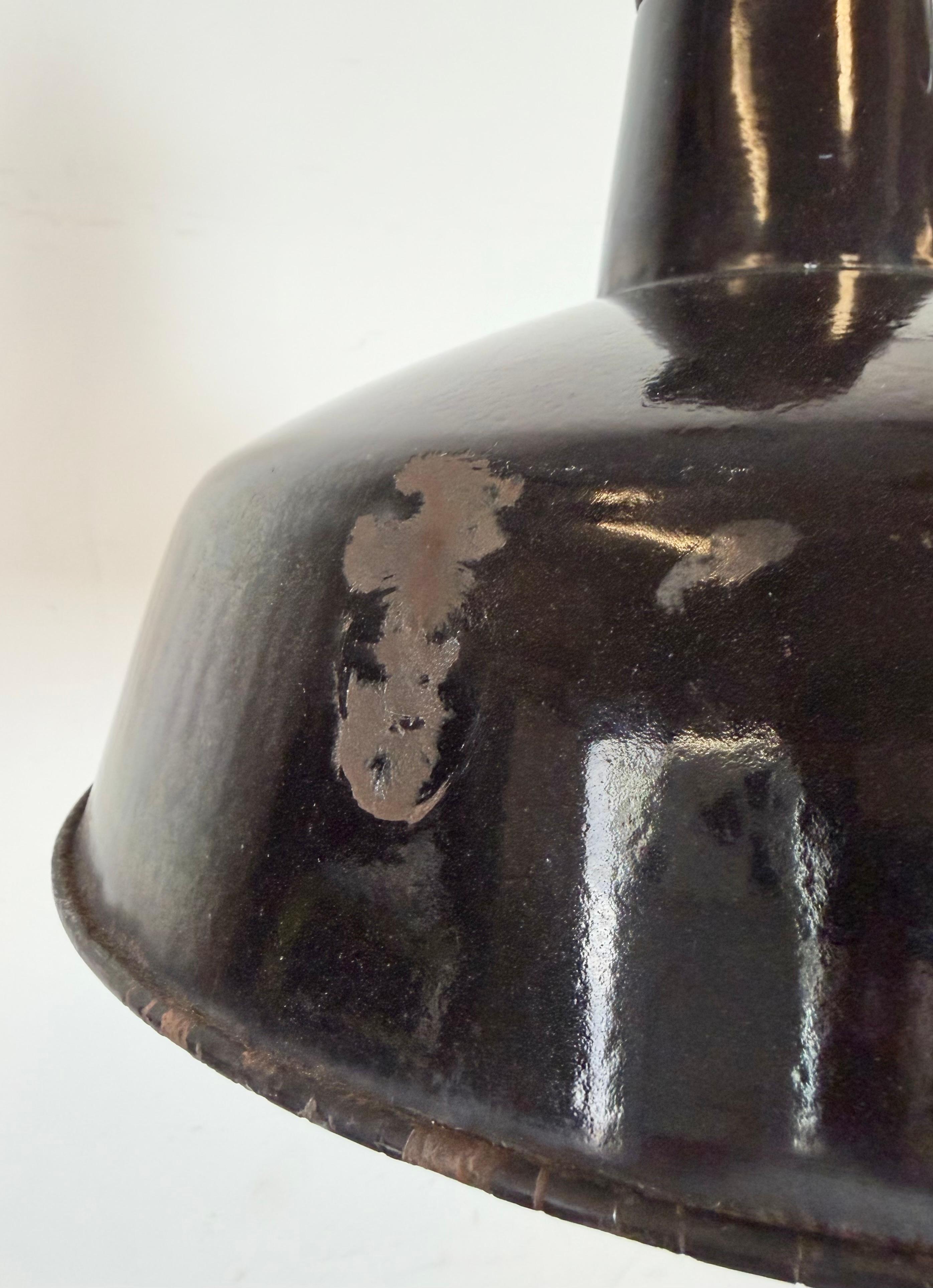 Industrial Black Enamel Factory Lamp with Cast Iron Top, 1950s For Sale 6