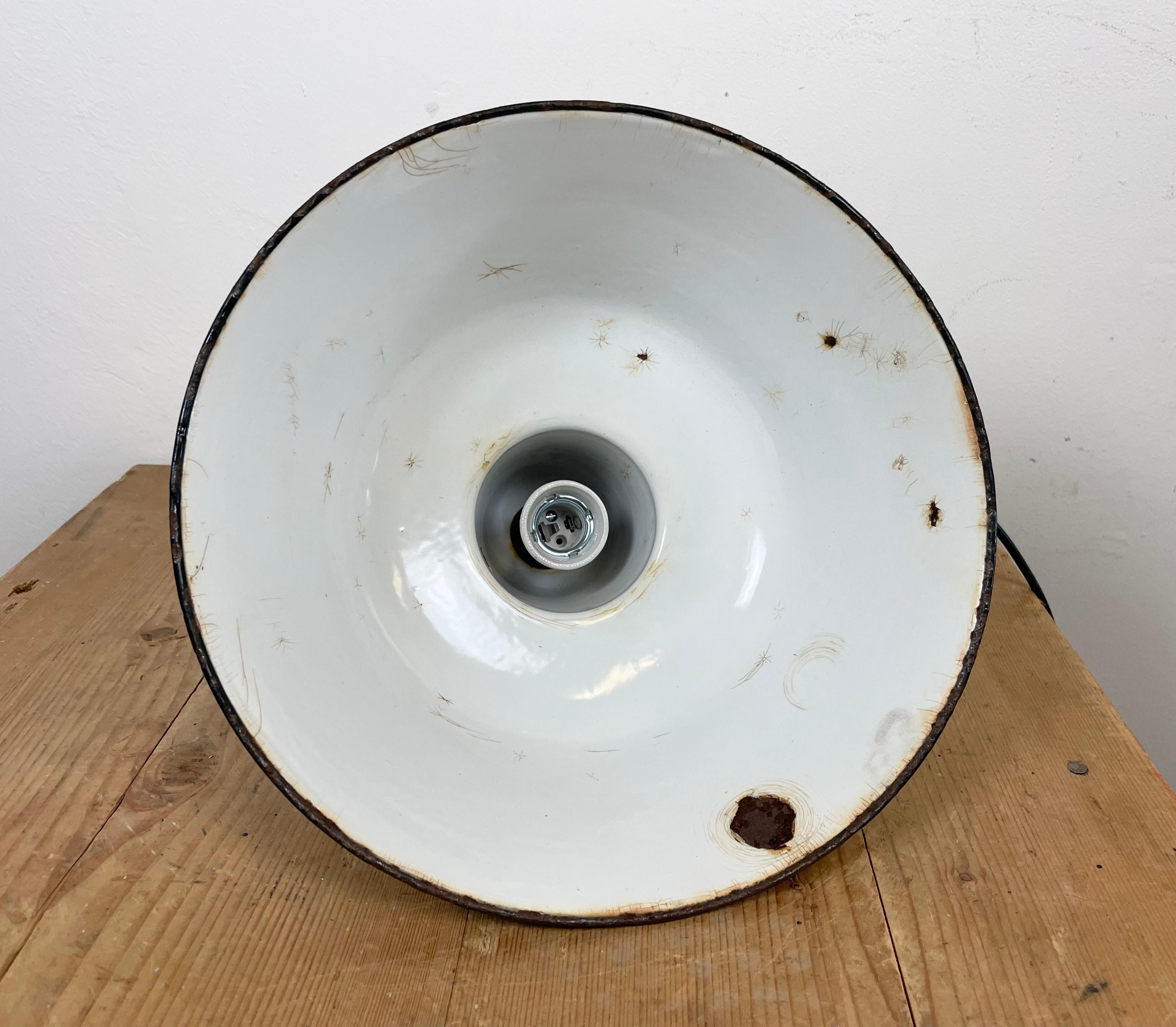 Industrial Black Enamel Factory Lamp with Cast Iron Top, 1950s For Sale 9