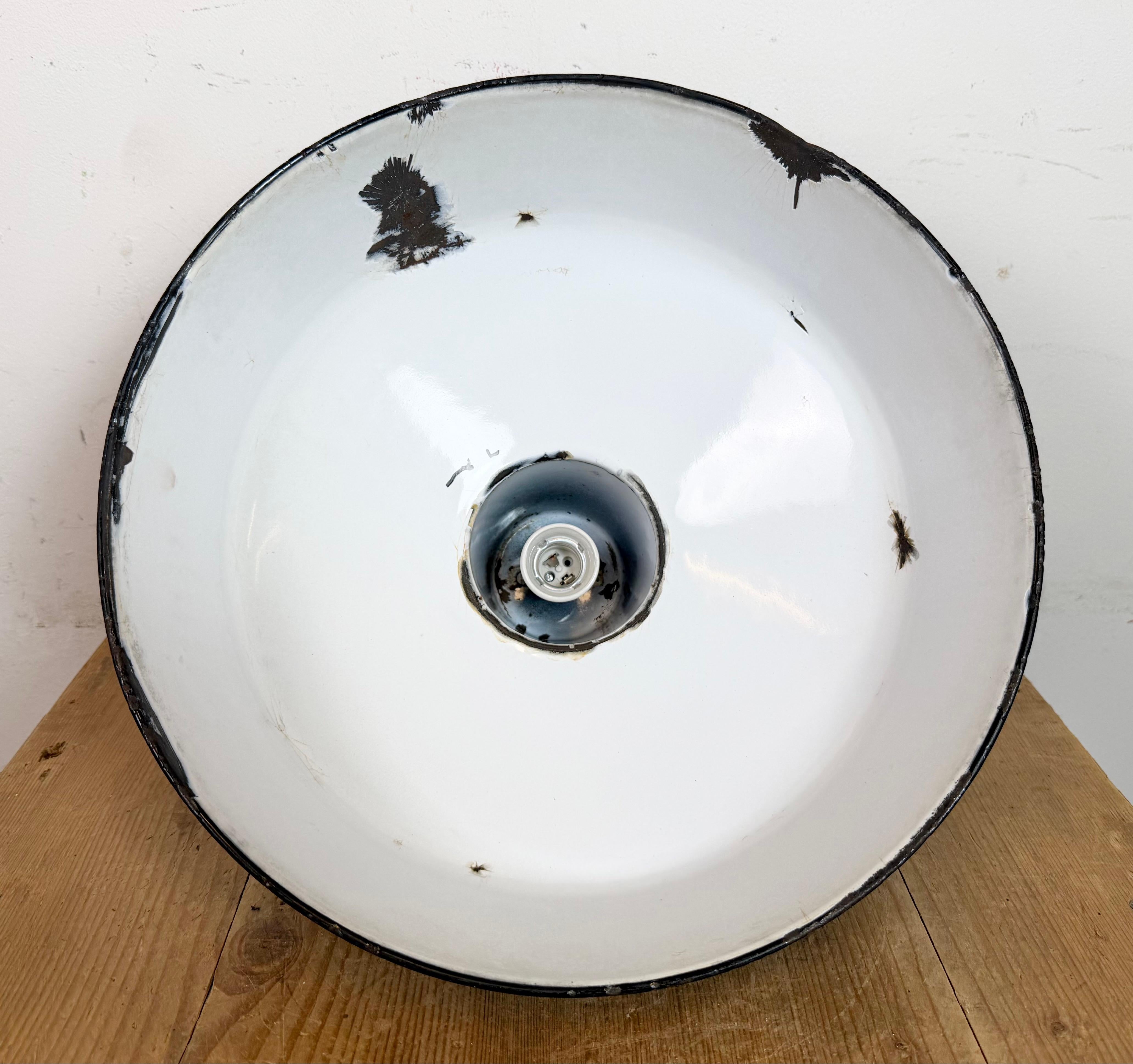 Industrial Black Enamel Factory Lamp with Cast Iron Top, 1950s For Sale 13