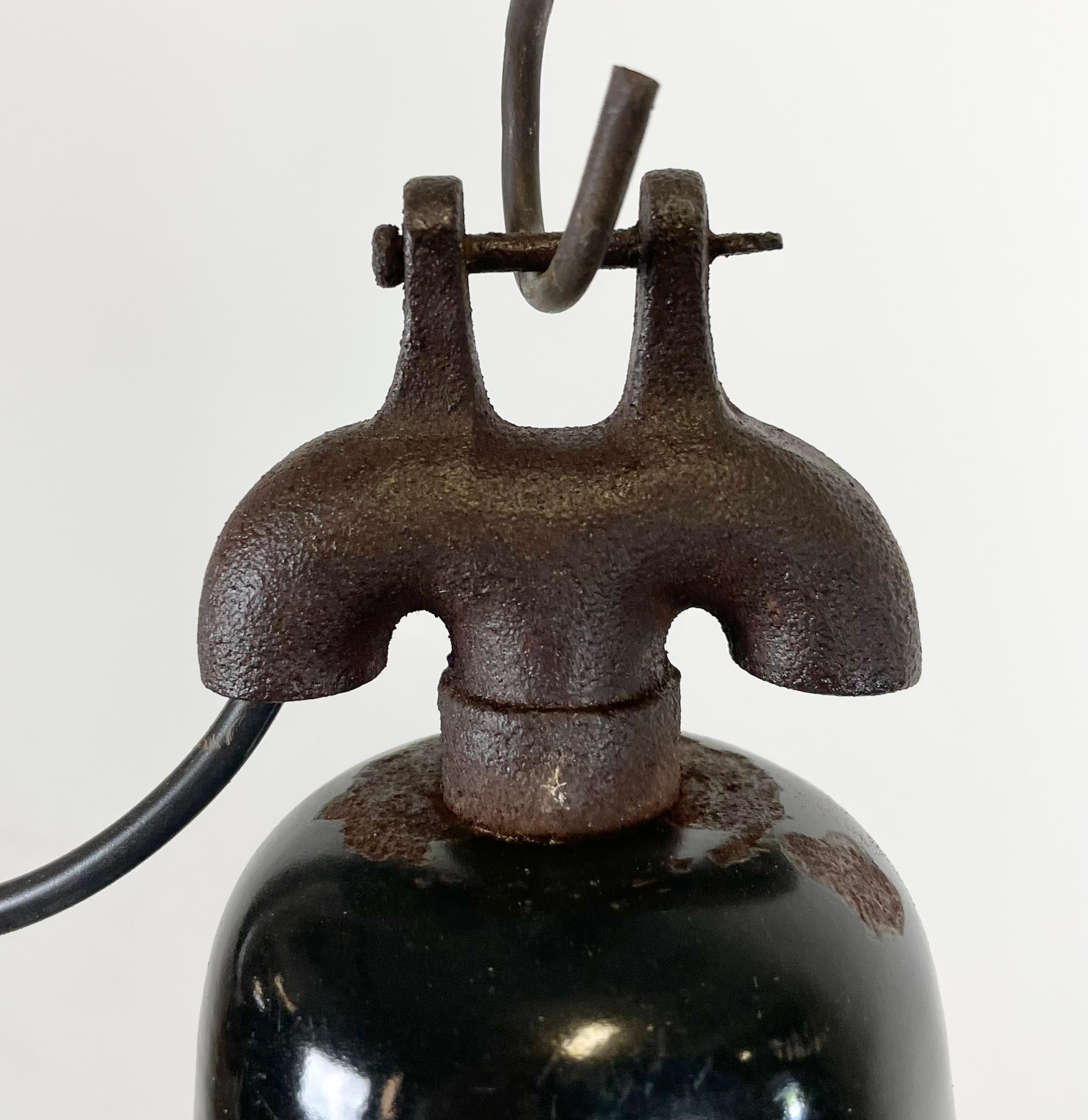 Industrial Black Enamel Factory Lamp with Cast Iron Top, 1950s For Sale 1