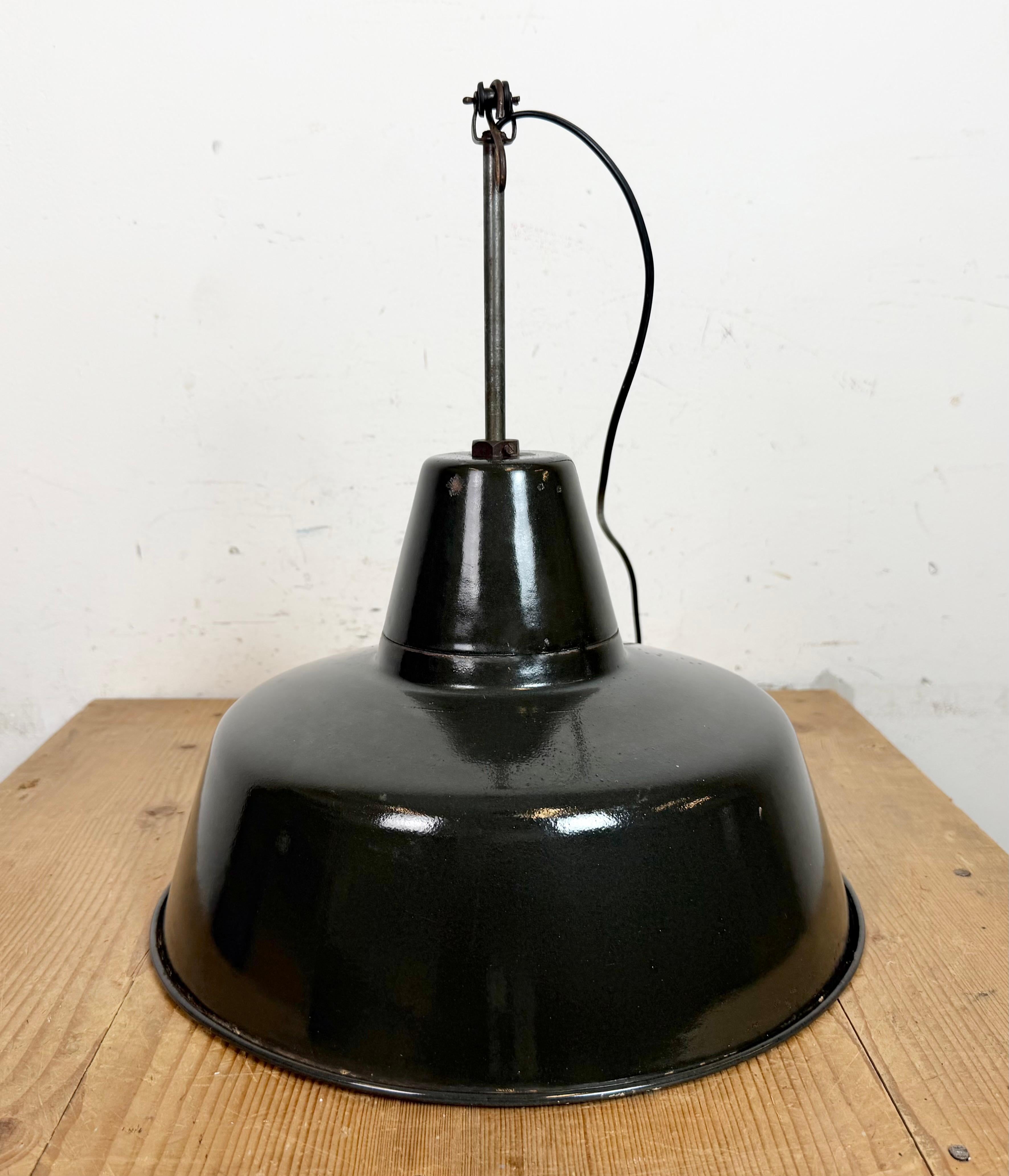 Industrial Black Enamel Factory Lamp with Iron Top, 1950s For Sale 9