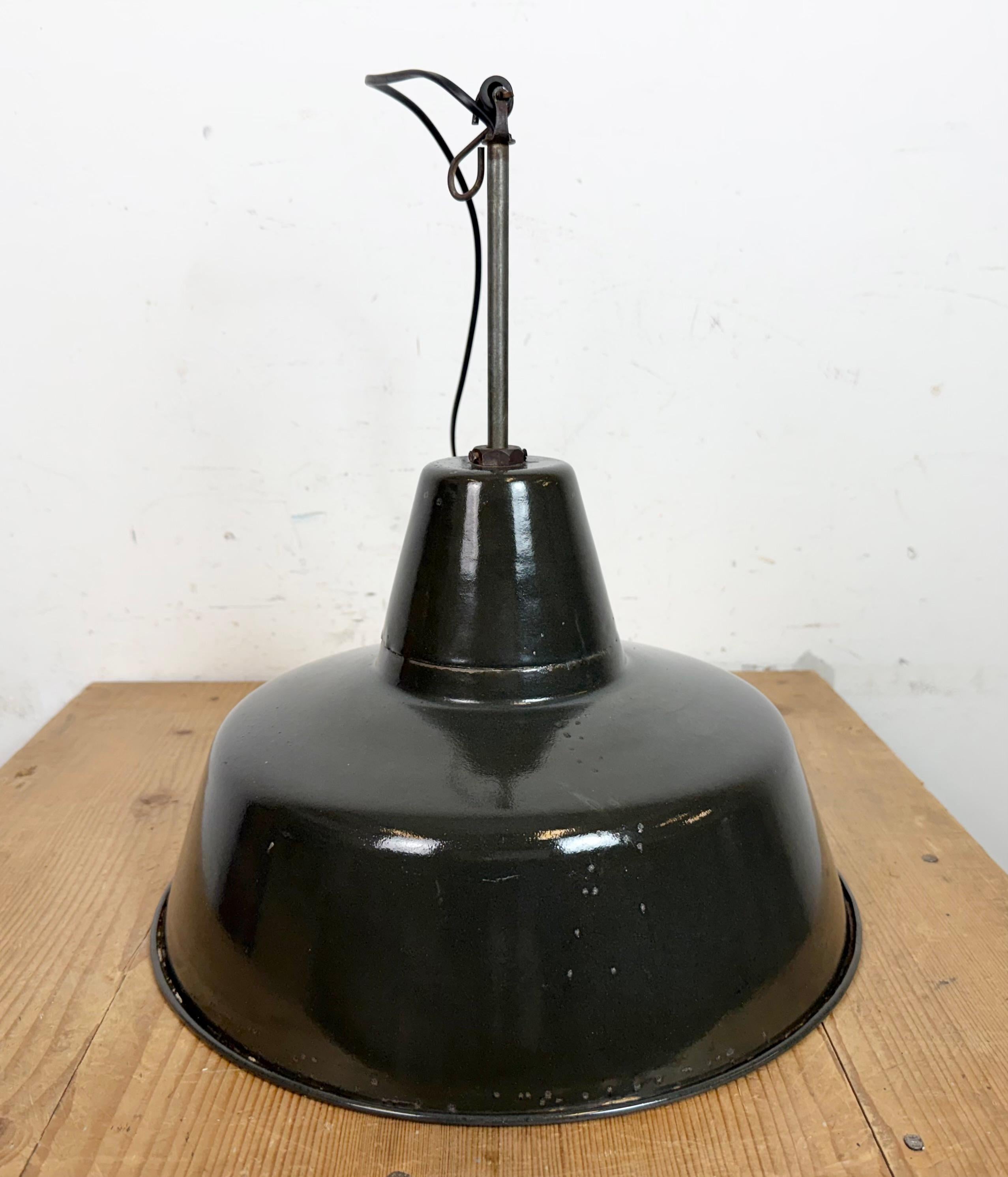 Industrial Black Enamel Factory Lamp with Iron Top, 1950s For Sale 11