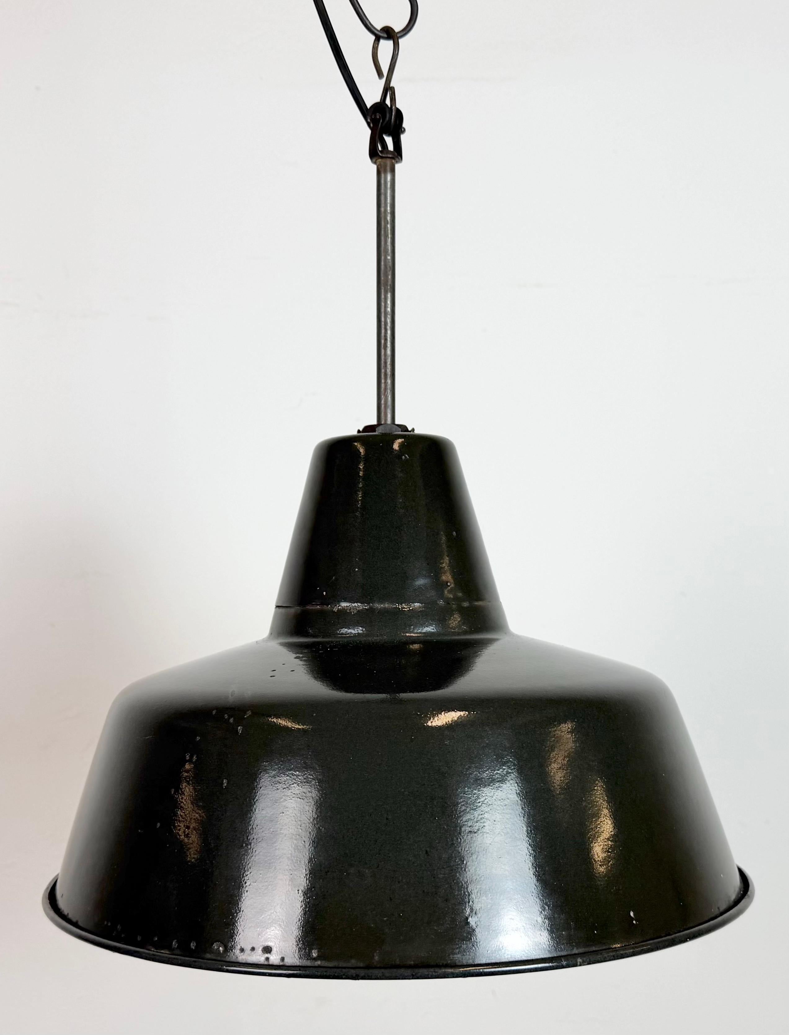 Industrial Black Enamel Factory Lamp with Iron Top, 1950s In Good Condition For Sale In Kojetice, CZ