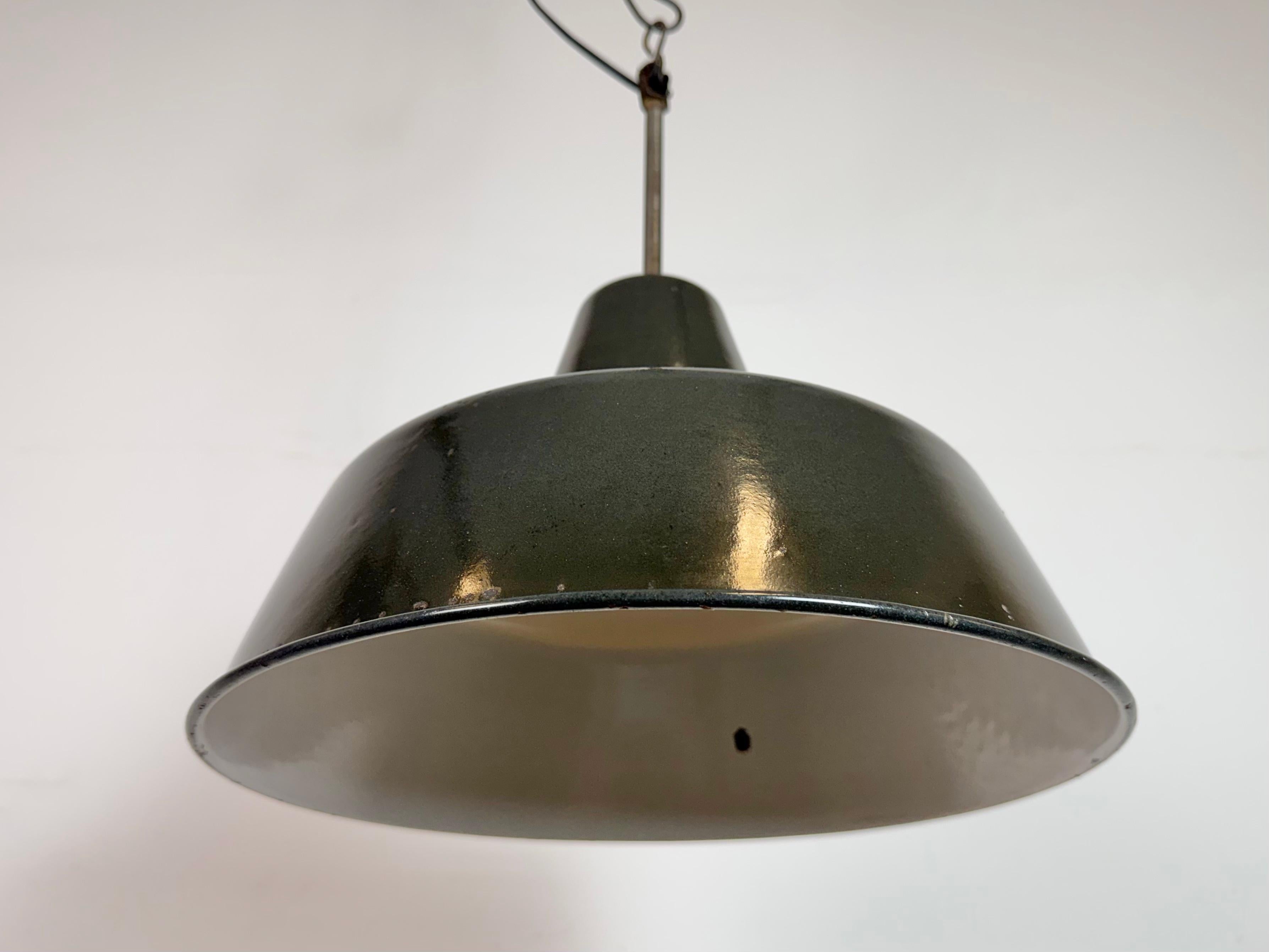 Industrial Black Enamel Factory Lamp with Iron Top, 1950s For Sale 1