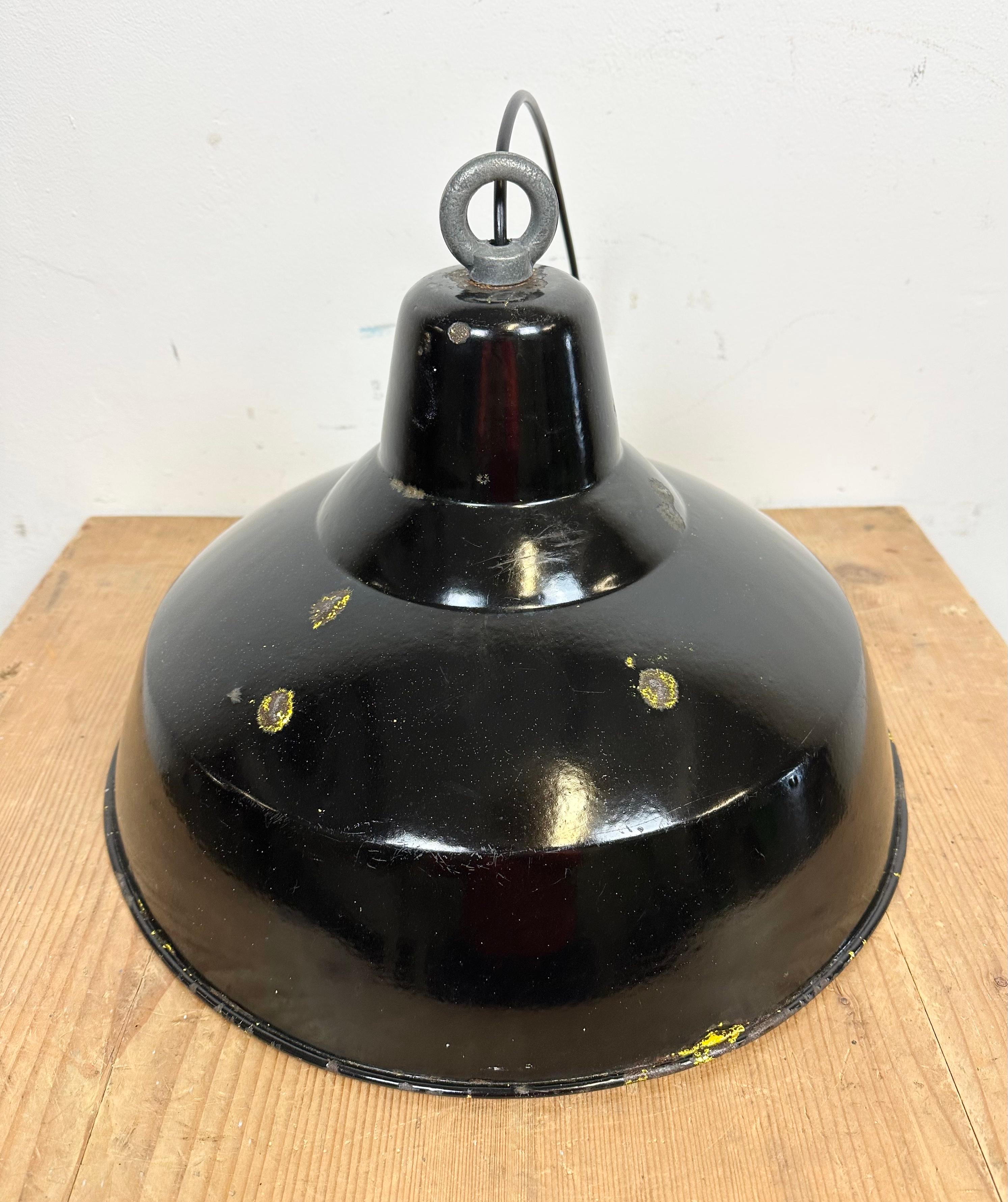 Industrial Black Enamel Factory Lamp with Iron Top, 1960s For Sale 6